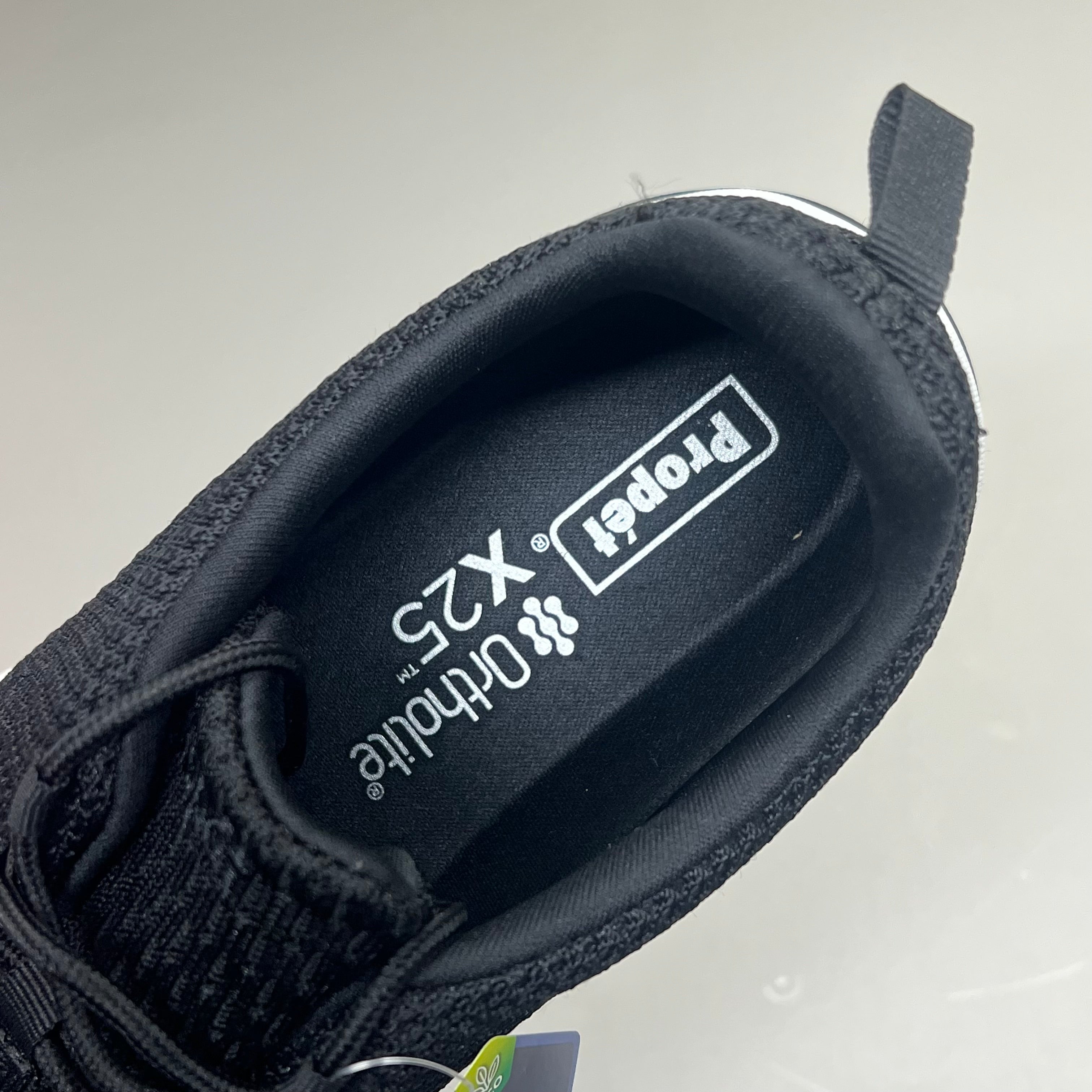 PROPET Tour Knit Sneaker Cushion Insole Women's Sz 9 M(B) Black/White WAA112M