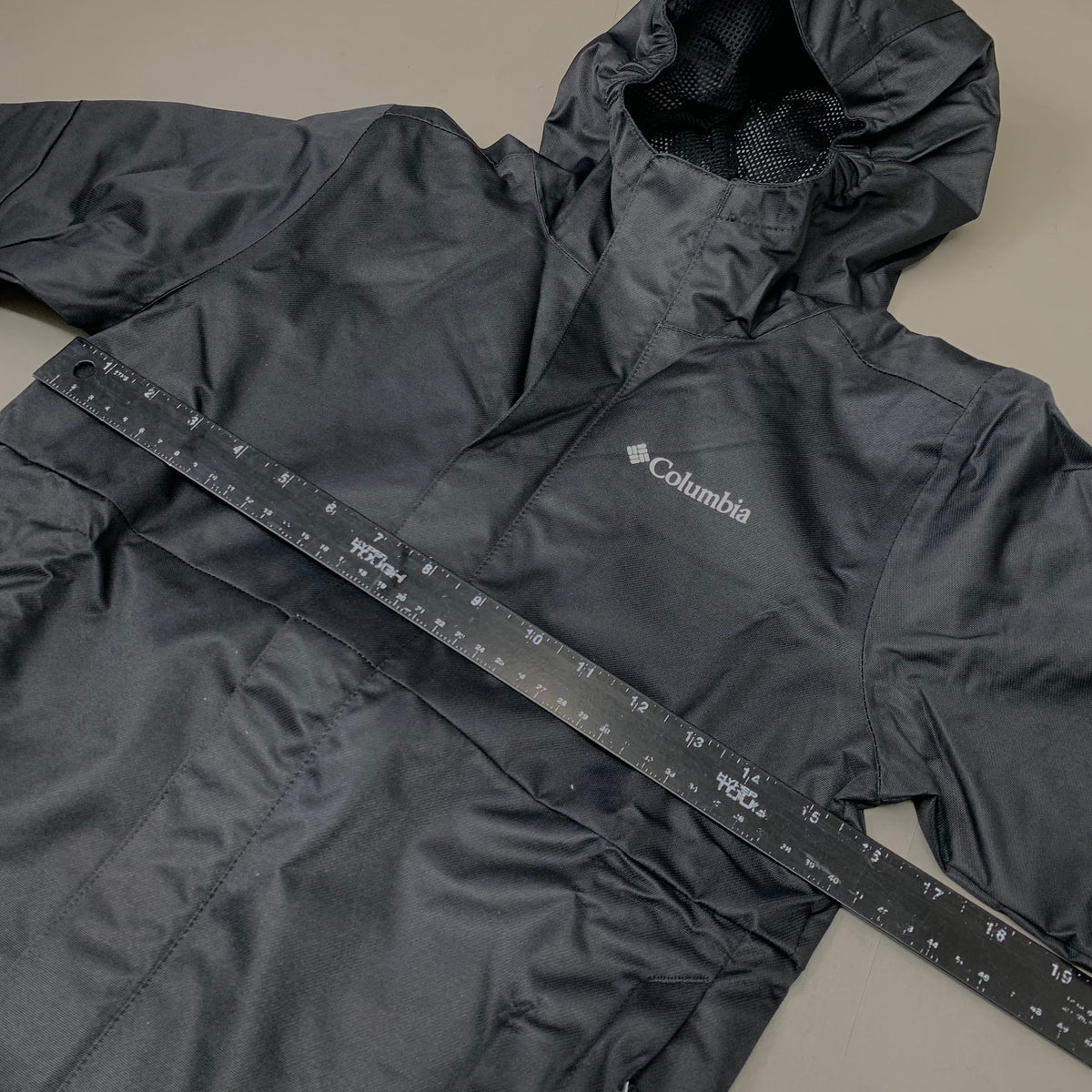 COLUMBIA Reflective Detail Hikebound Jacket Boys Youth Sz S Black SB6647-010