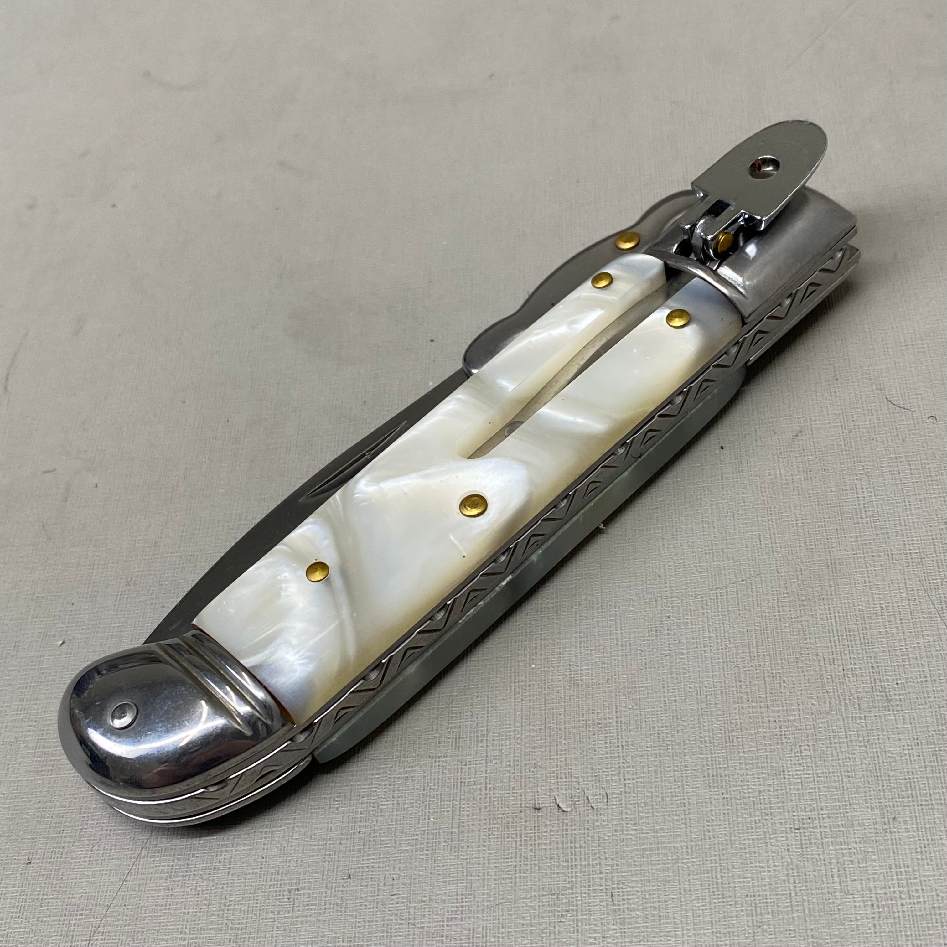 ZA@ ARMED FORCE TACTICAL Hand Crafted OTF Pocket Knife  3.5"Blade 8" Knife White Marble ST-10WP