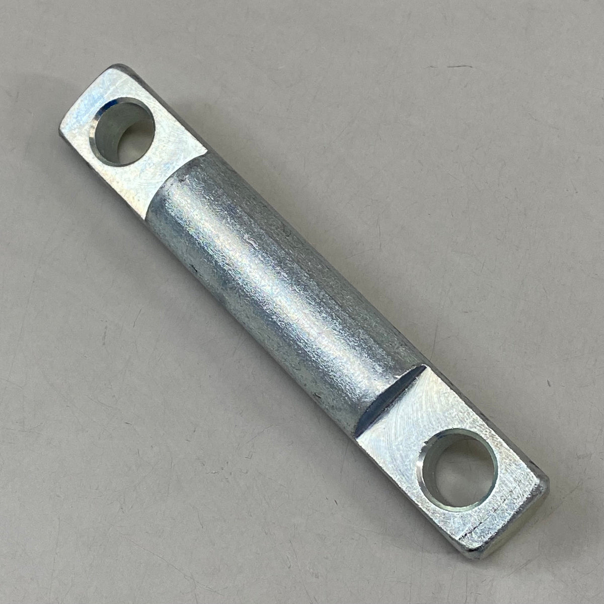 BLUE OX Single Pull Hitch Immobilizer For Vehicle Theft Deterrent Chrome BX88371 (New Other- Slightly Distressed Packaging)