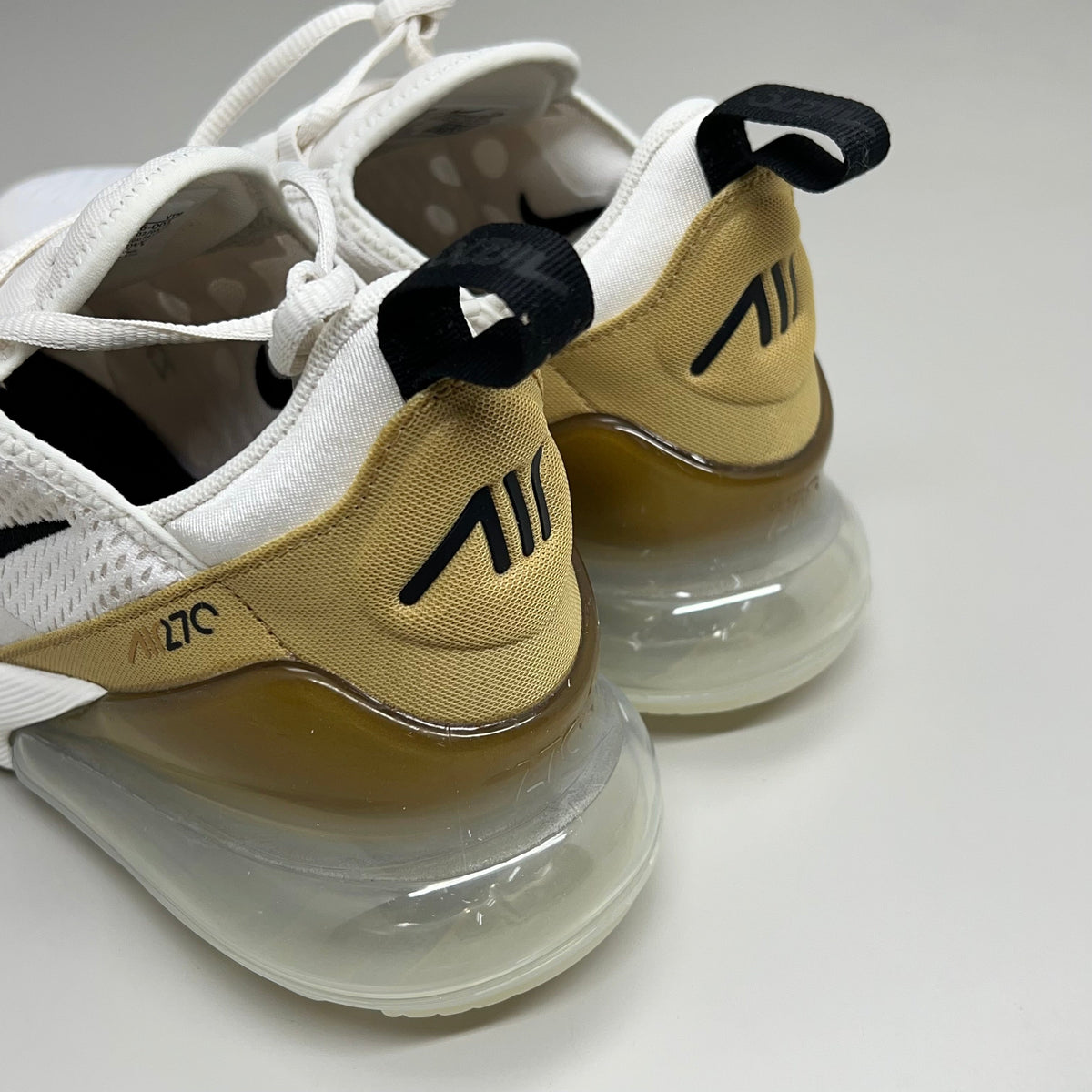 NIKE W Air Max 270 Foam Insole Mesh Shoes Women's Sz 7 White Gold DZ77736 001