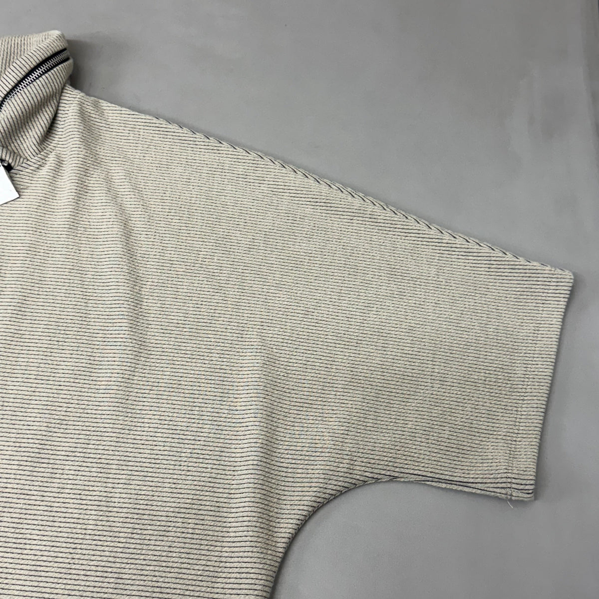MULTIPLES Zippered Cowl Neck Top Petite Women's Sz PXL Stone M44802TP