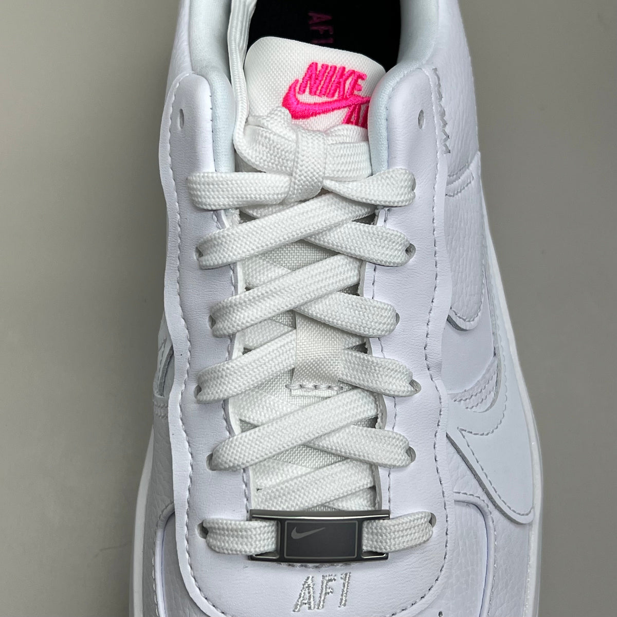 NIKE Air Force 1 PLT.AF.ORM Tapered Toe Shoes Sz Women's 9 White/Pink/Blue FN7180-100