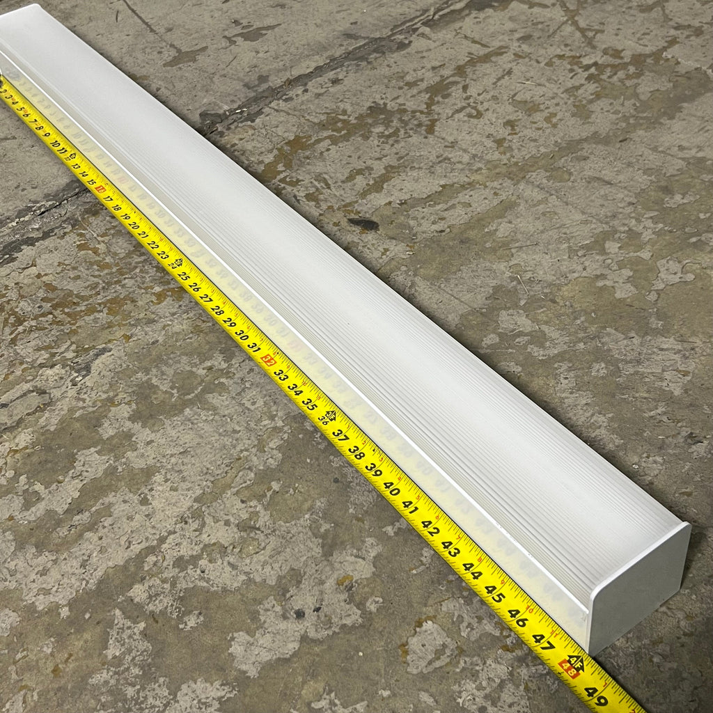 ILP Linear LED Strip Light Sz 4' L x 3.5" W, DSC4-4LHE-U-930-FFLGR-NEKO