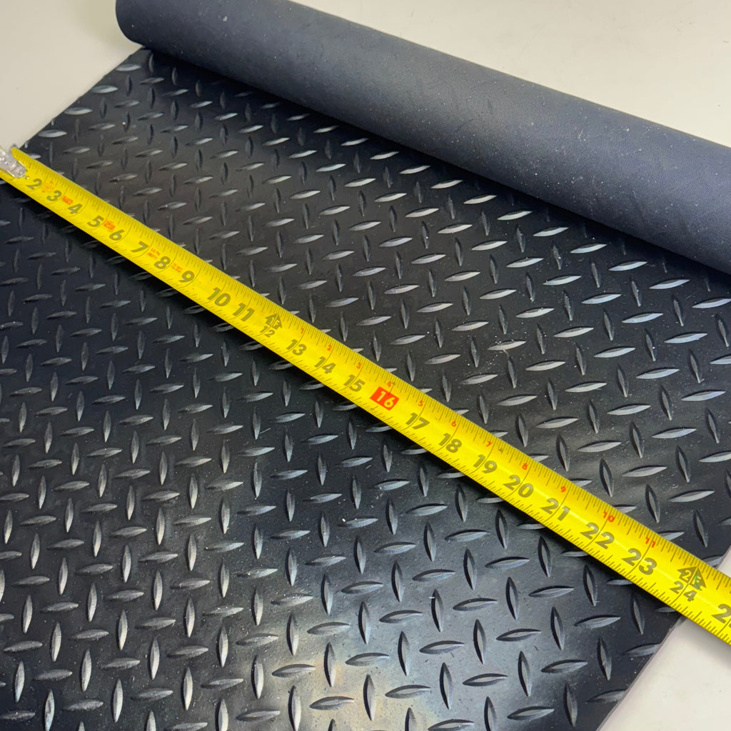 RUBBER-CAL Diamond Plate Rubber Flooring Sz 46.5” L x 24” W, 03-206-W100-02