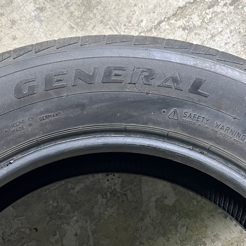 GENERAL All-Season Touring Tire Sz 235/65R18 106T Black ALTIMAX RT43 (Used)