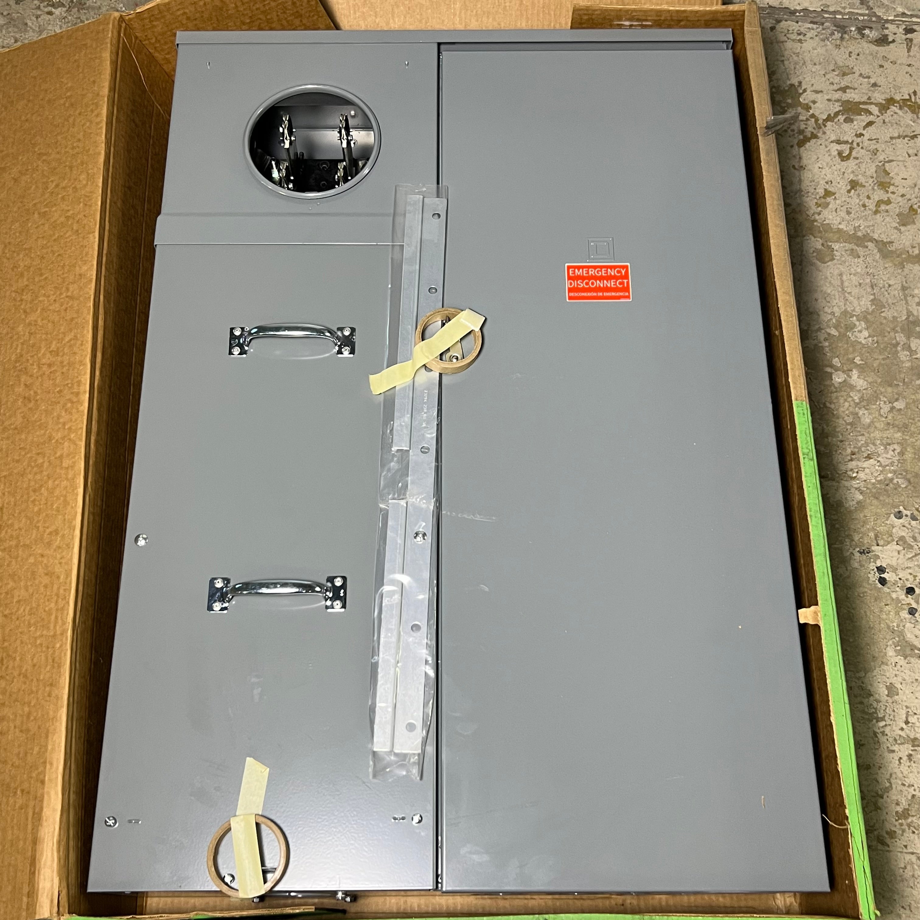 SCHNEIDER ELECTRIC Combination Service Entrance Device Sz 28.5" W X 41.5" H