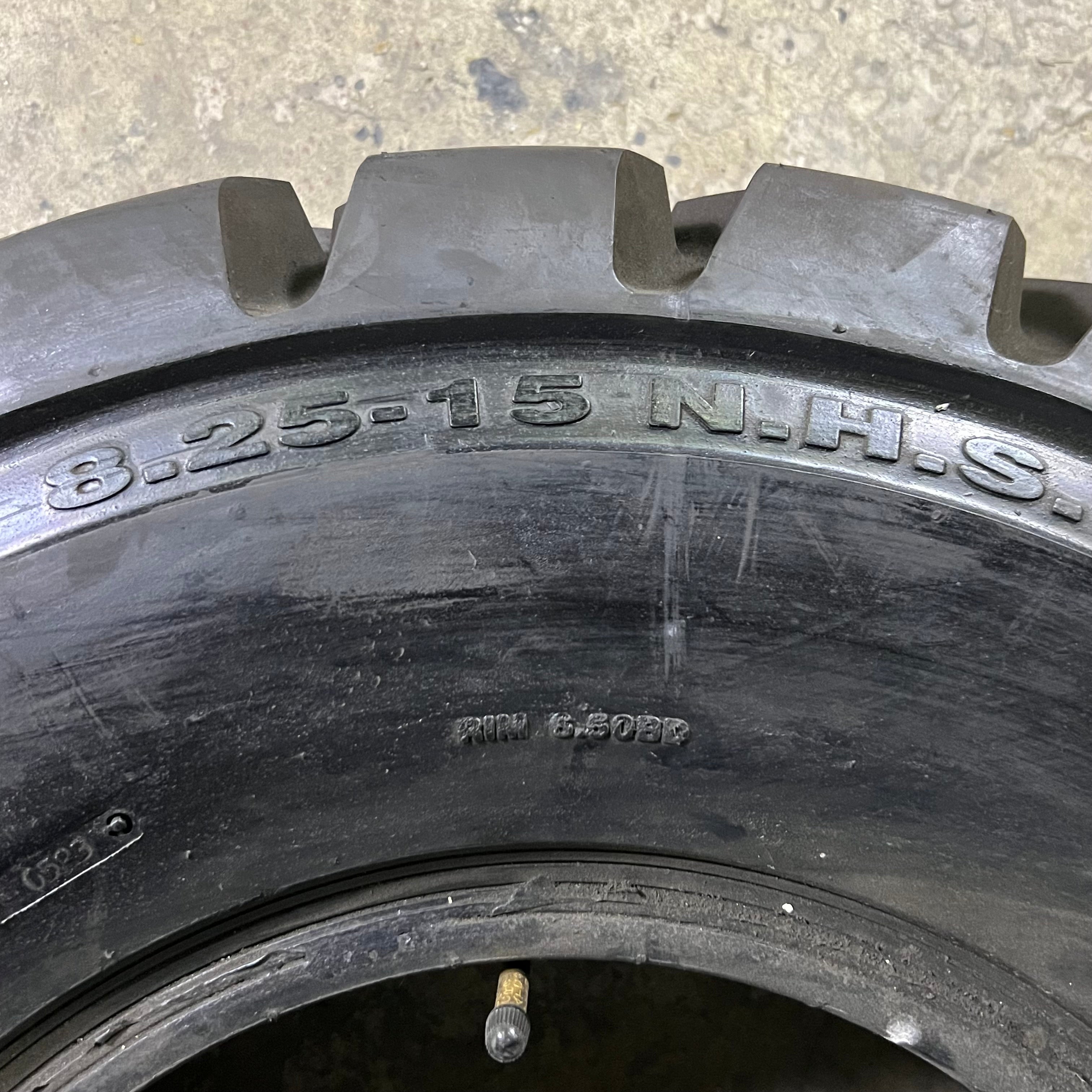 MAXAM Industrial & Forklift Tire Dot 0523 Sz 8.25-15 N.H.S Black MS801