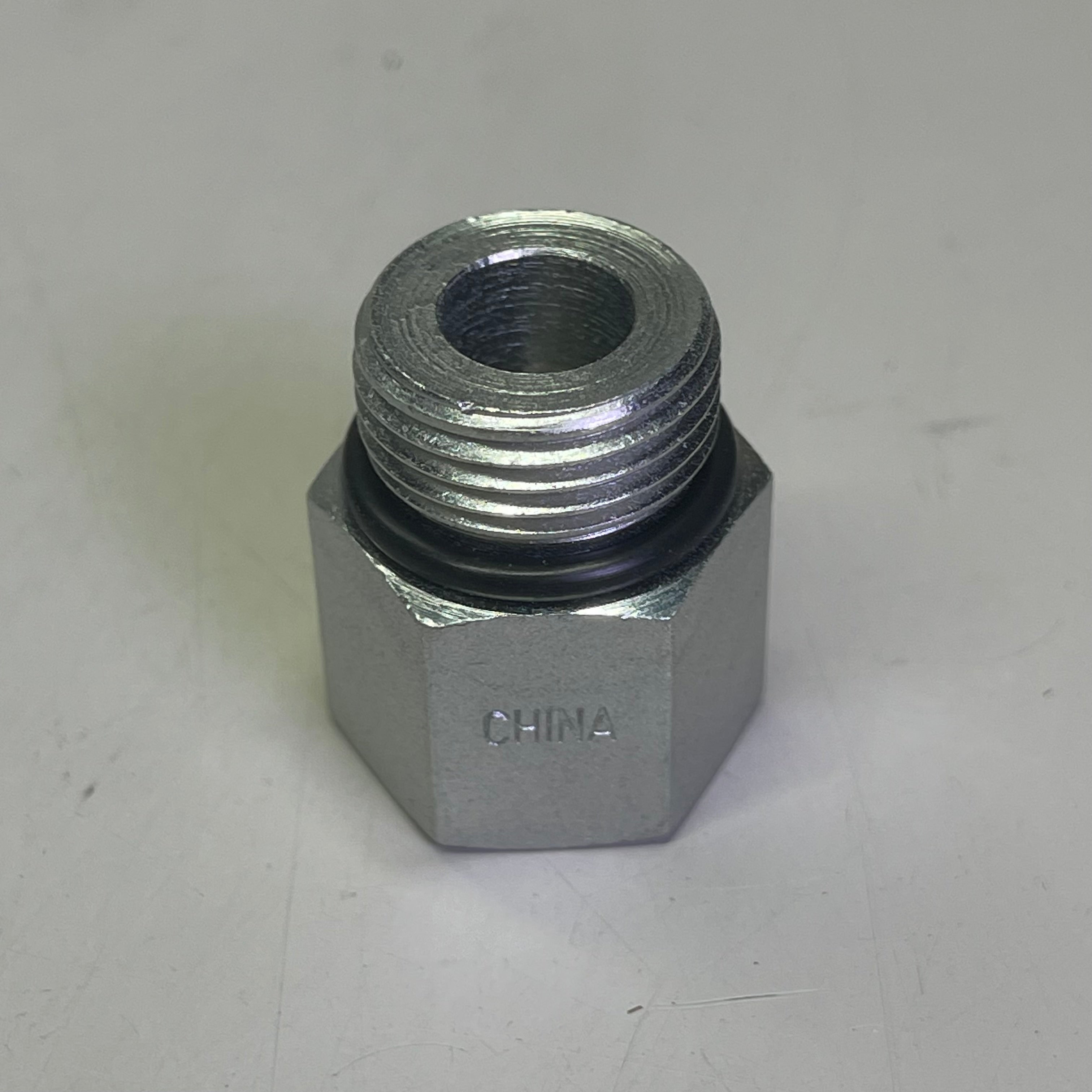 PARKER (25 PACK) Pipe Fitting & Port Adapters 1/4" Steel 8-1/4 F50G-S