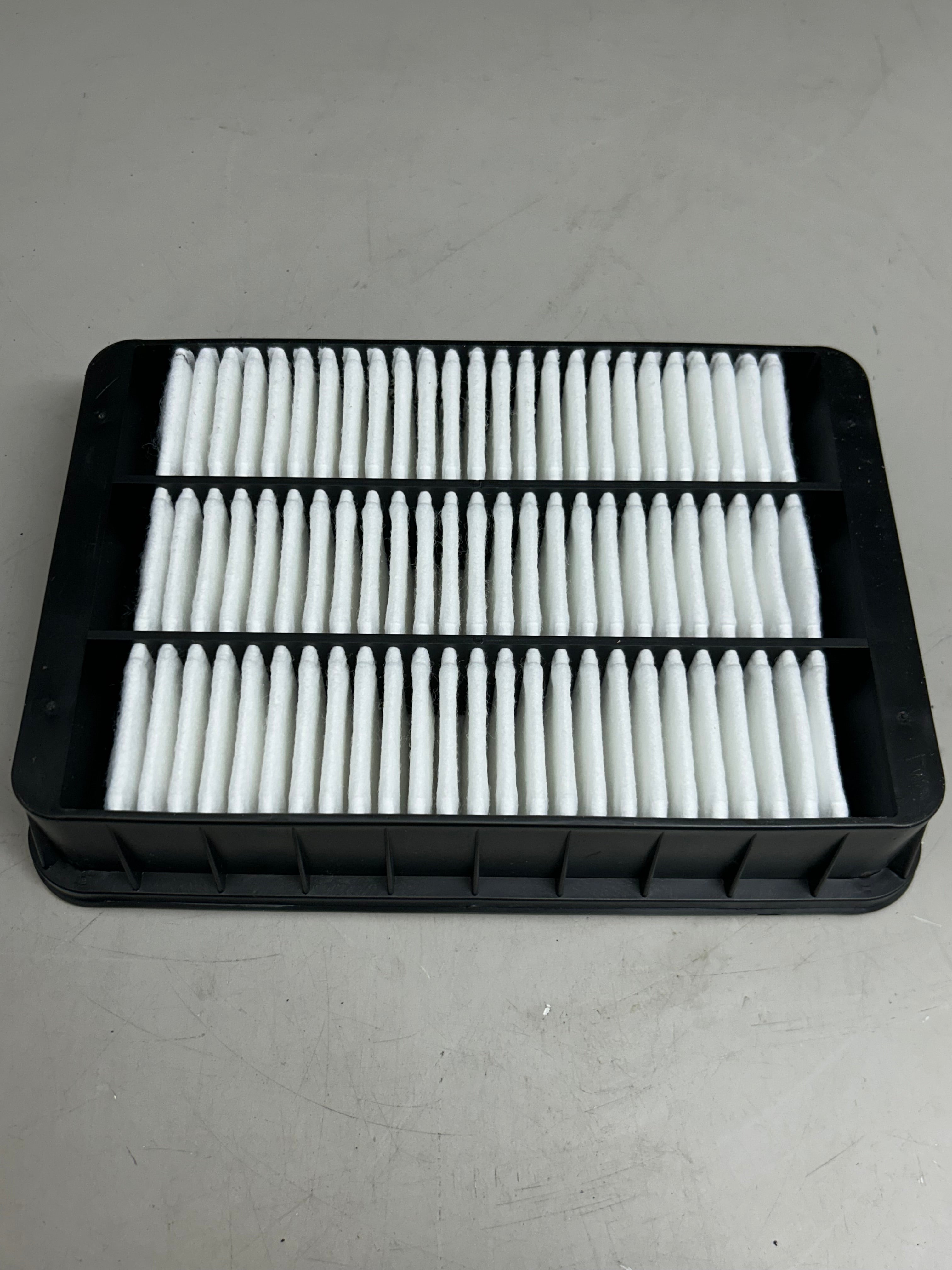 MAHLE Air Filter Replacement Part For Mitsubishi LX2616
