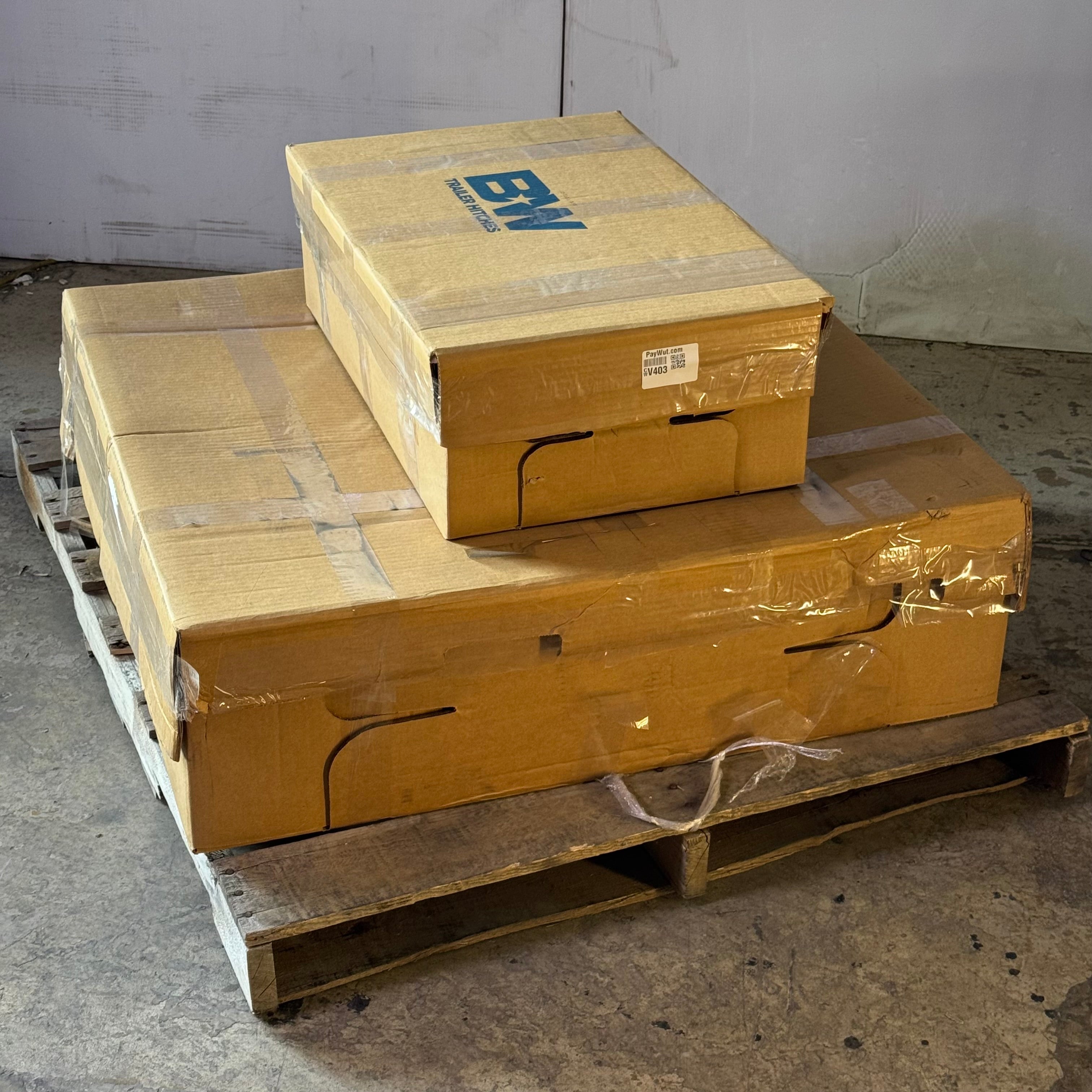BW TRAILER Trailer Hitch/Related 33"W x 36"L x 10"H Grey RVB3775