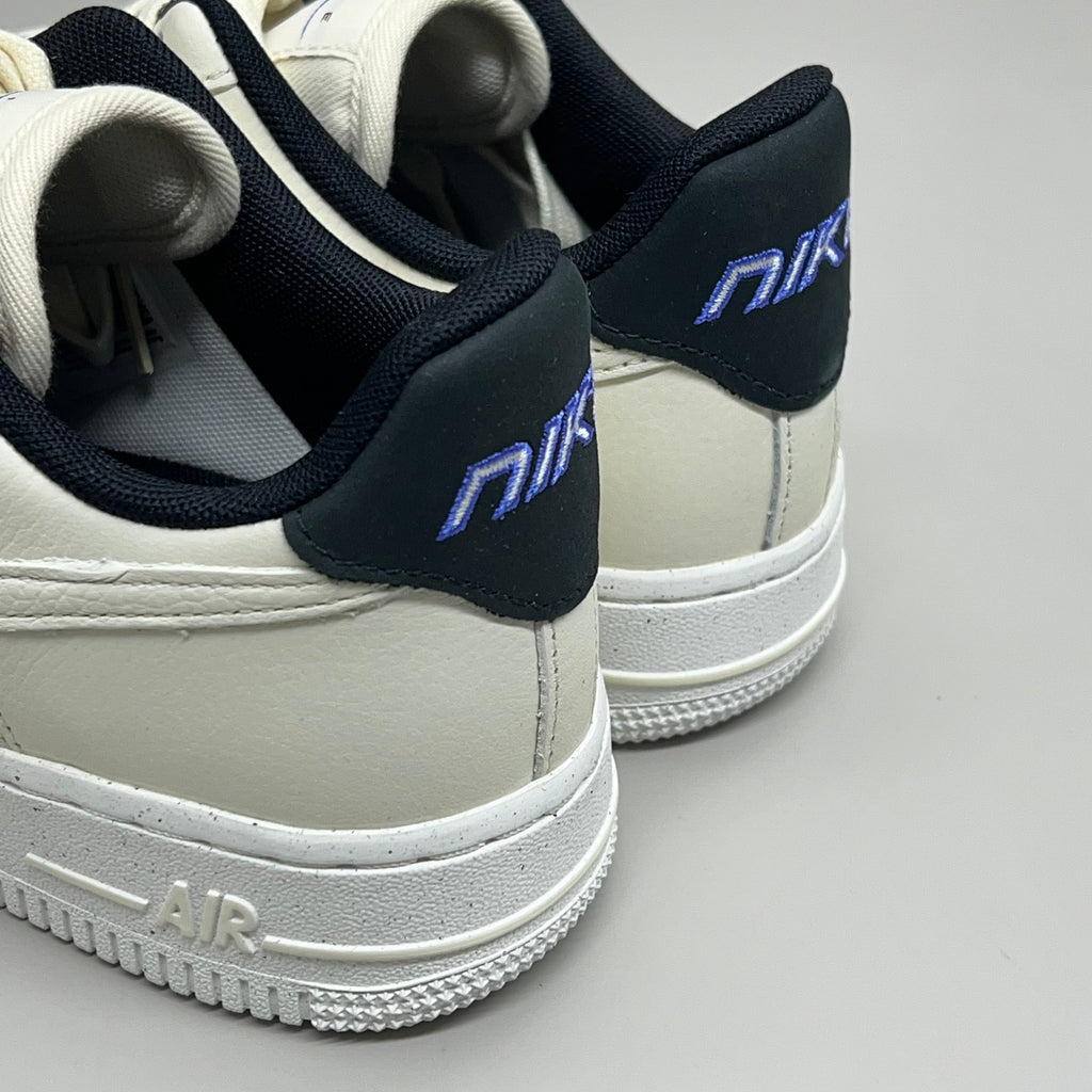 NIKE Air Force 1 07' LX Leather Shoes Women's Sz 7 Sail/Coconut Milk-Black DZ2708 101
