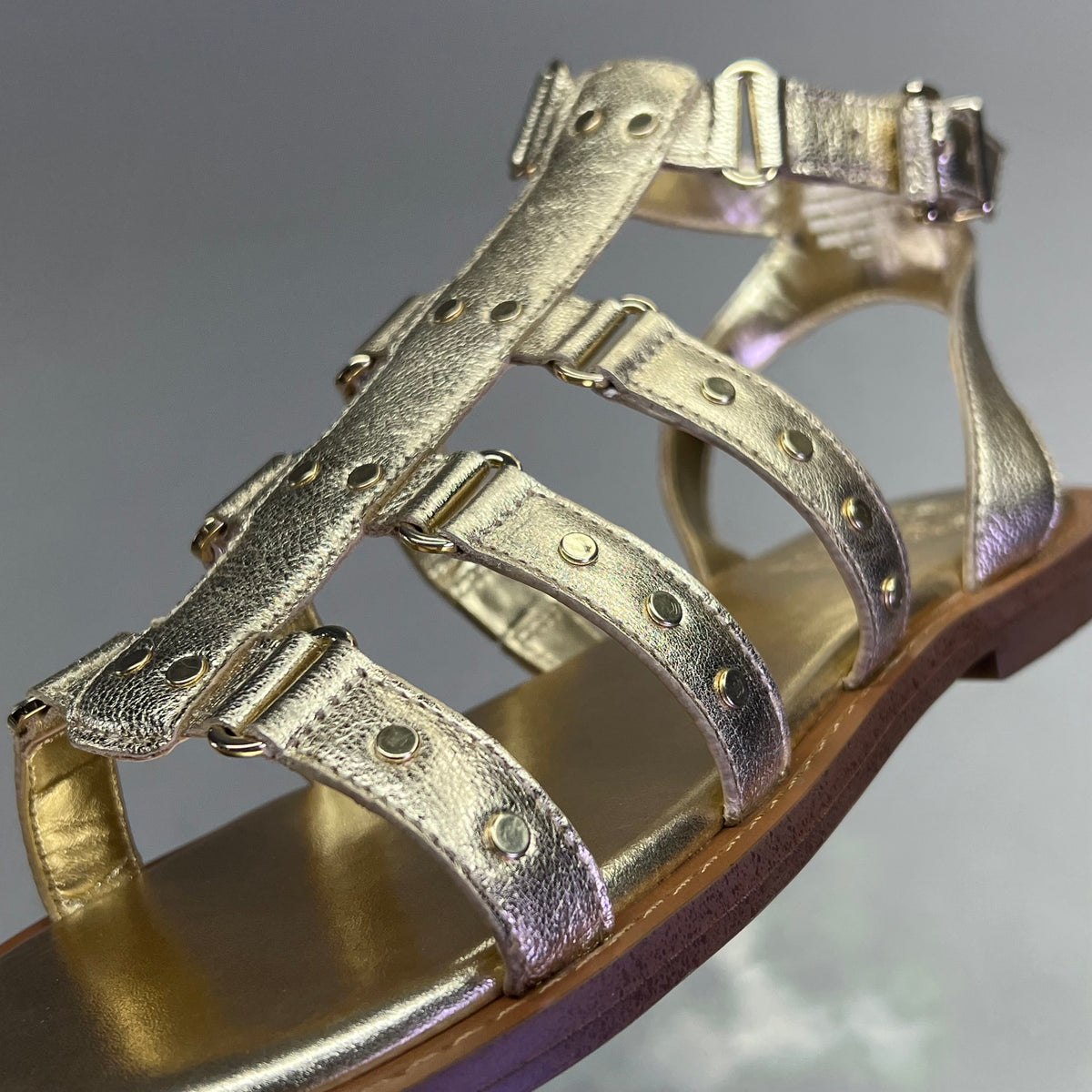 VINCE CAMUTO Leather Studded Gladiator Sandals Women's Sz 7M Egyptian Gold