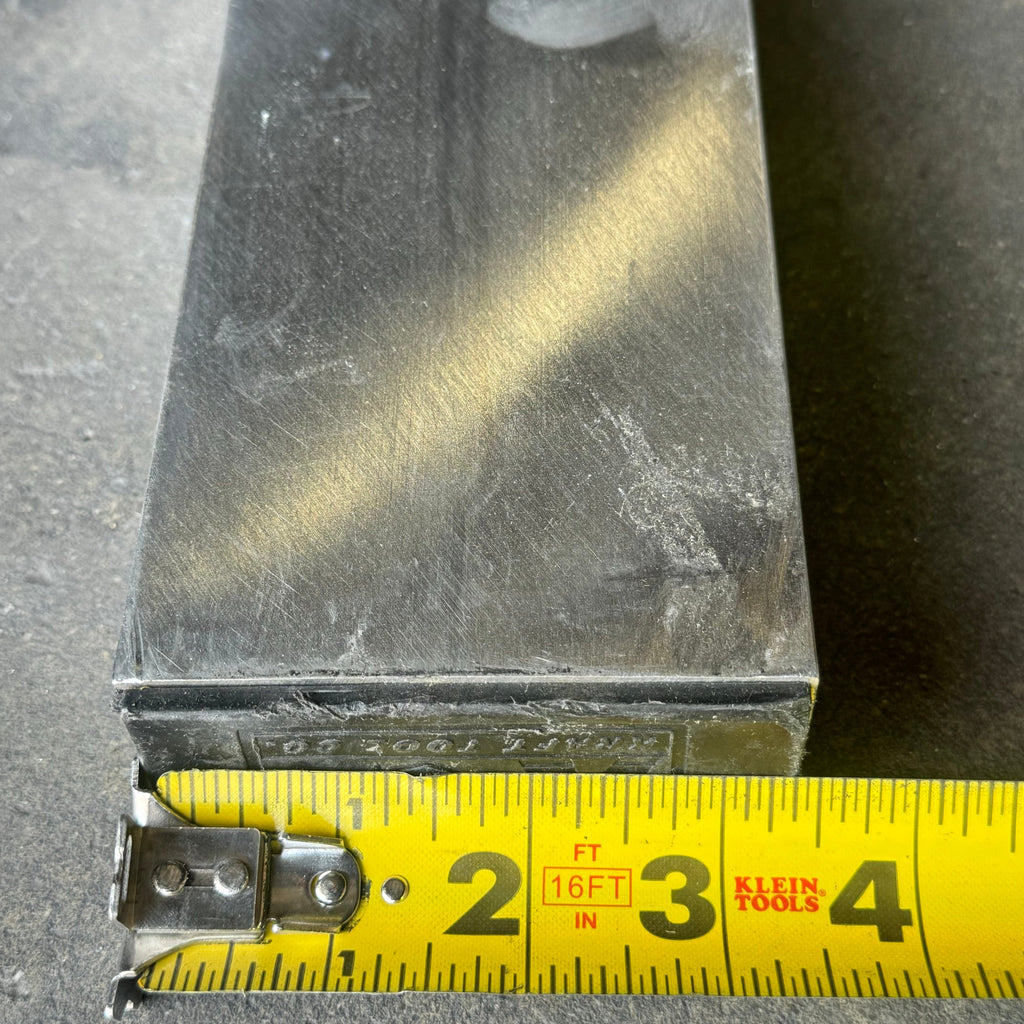 KRAFT TOOL CO. Striker Screed 240”x1-1/2”x3-1/2” CC620AL