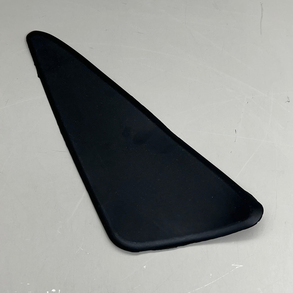 HONDA Knee Grip R. Pad Genuine OEM ST1300 & ST1300 ABS 17506-MCS-G01