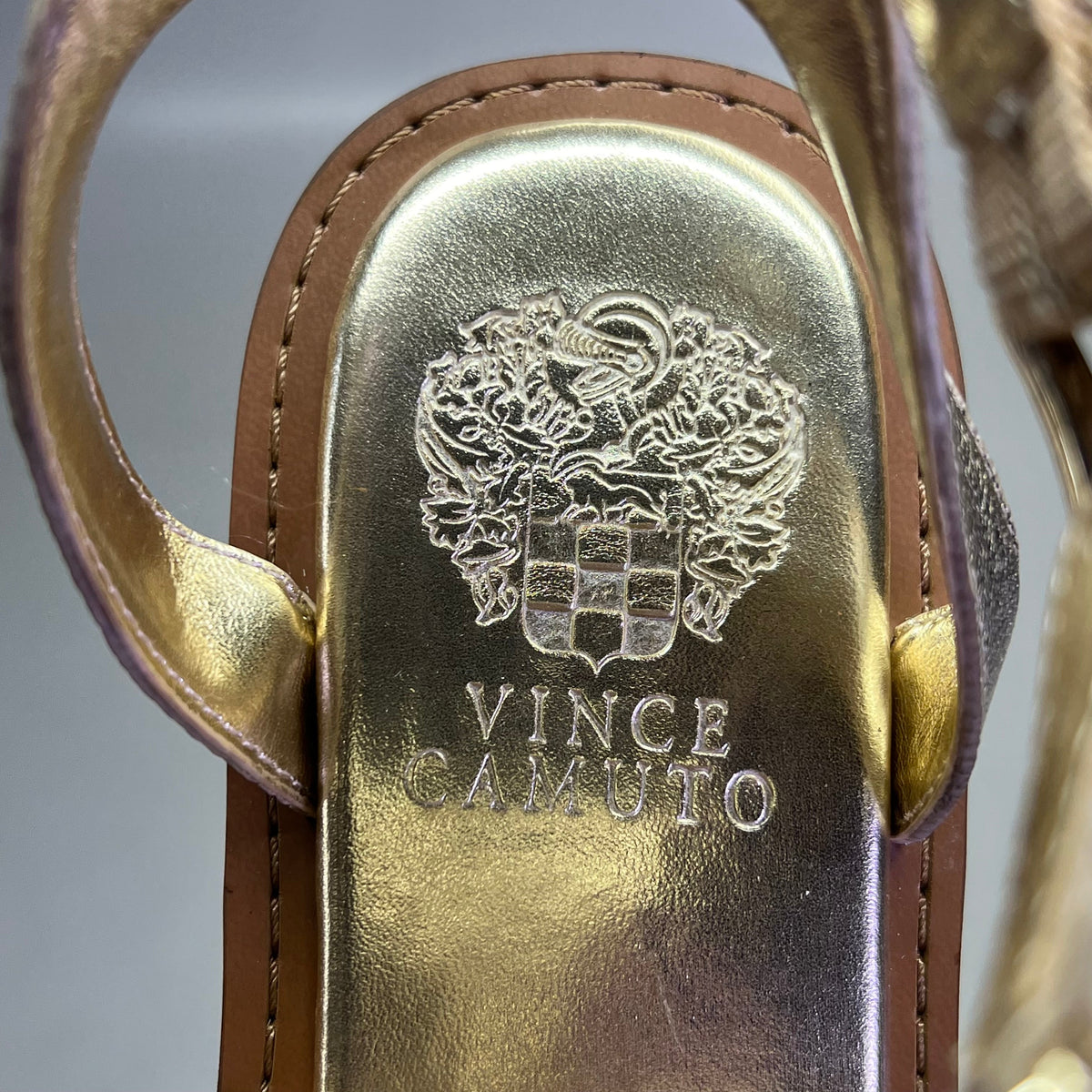 VINCE CAMUTO Leather Studded Gladiator Sandals Women's Sz 10M Egyptian Gold