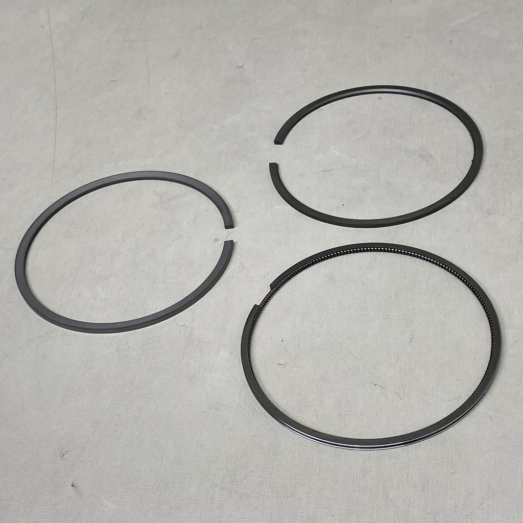 MAHLE Cummins Piston W/Rings Replacement For Ram 225-3732