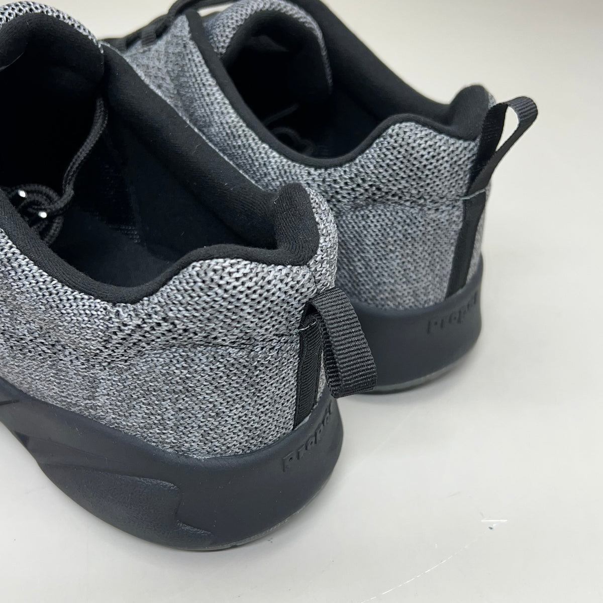 PROPET Stability Fly Sneaker Men's Sz 10 X(3E) Dark Grey/Light Grey MAA032M