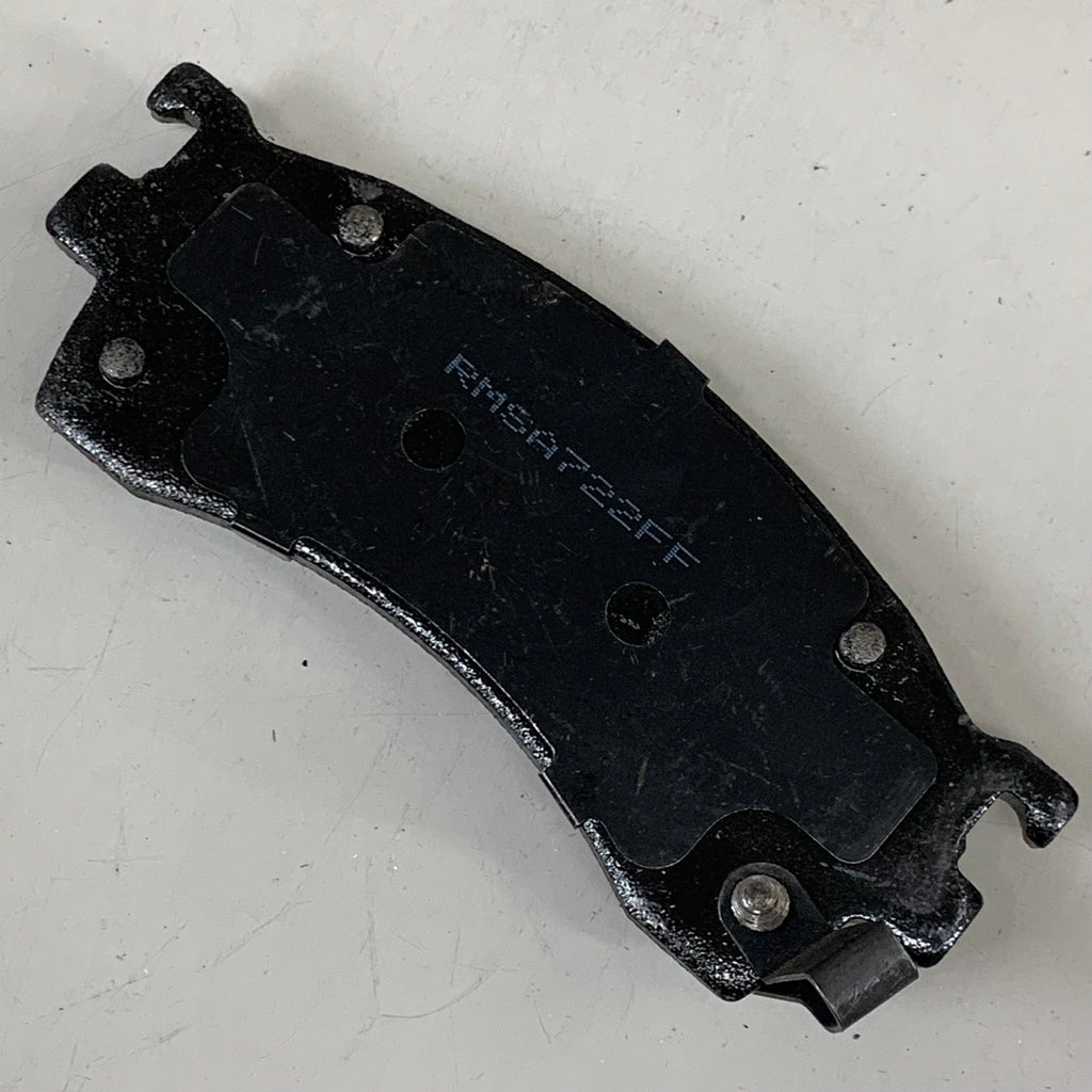 WEAREVER IMPORTS  Semi Met Silver Brake Pads Silver MKD893