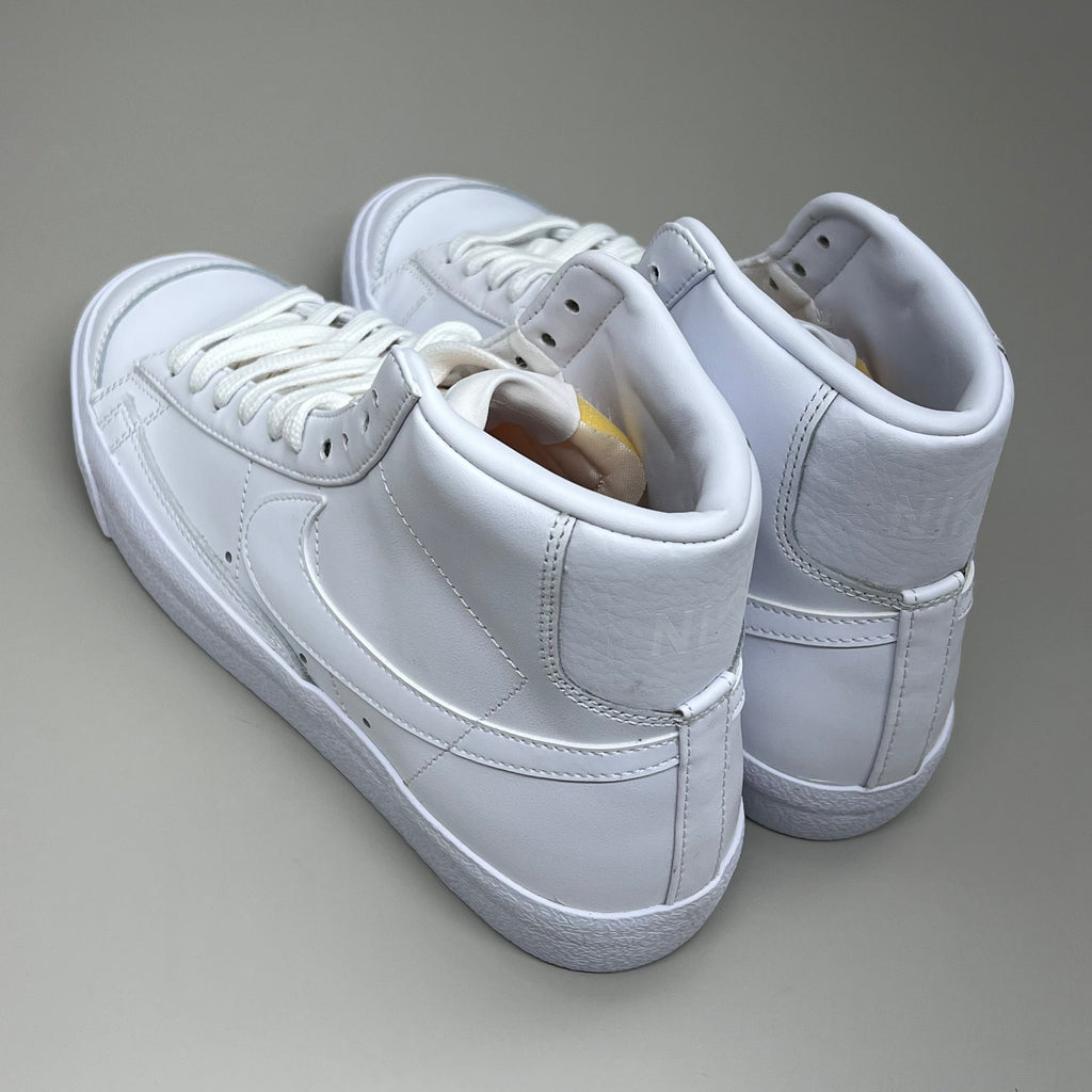 NIKE Blazer Mid 77' High-top Shoes SZ Womens 9.5 Mens 8 White & Peach CZ1055-117