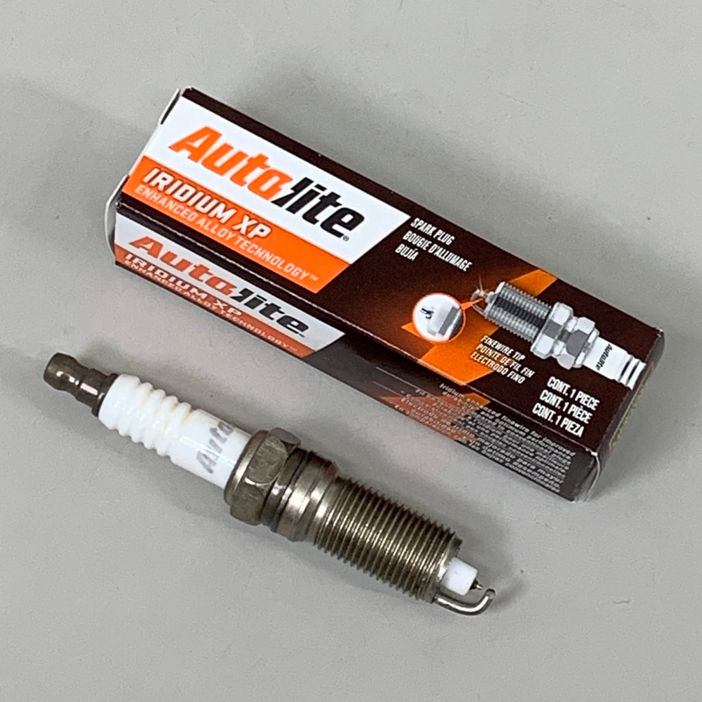 AUTOLITE (4 PACK) Platinum Iridium XP Spark Plug Fine Wire 14mm Thread Dia XP6083