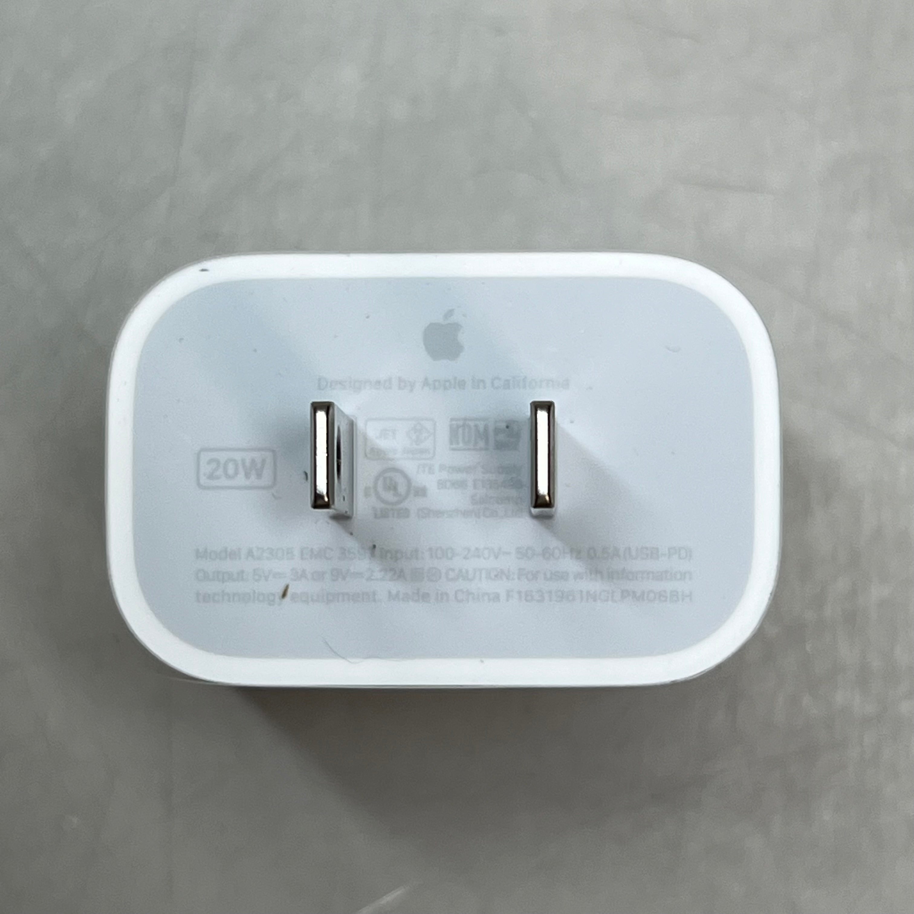 APPLE Fast Charging USB-C Power Adaptor 20 Watt White MHJA3AM/A (Return)