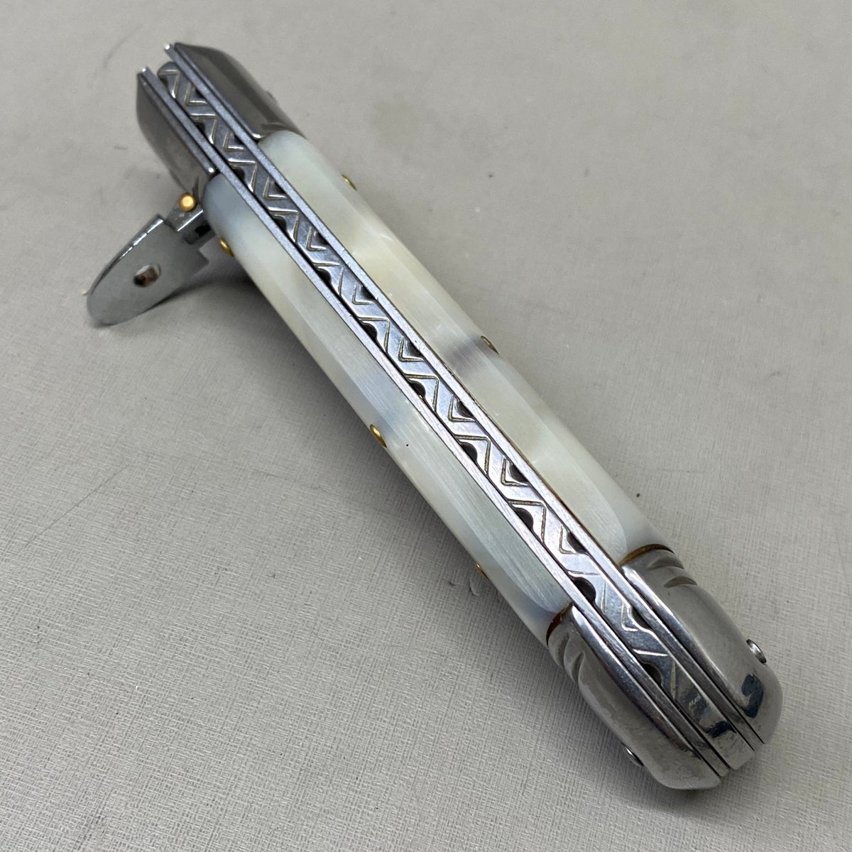 ZA@ ARMED FORCE TACTICAL Hand Crafted OTF Pocket Knife  3.5"Blade 8" Knife White Marble ST-10WP