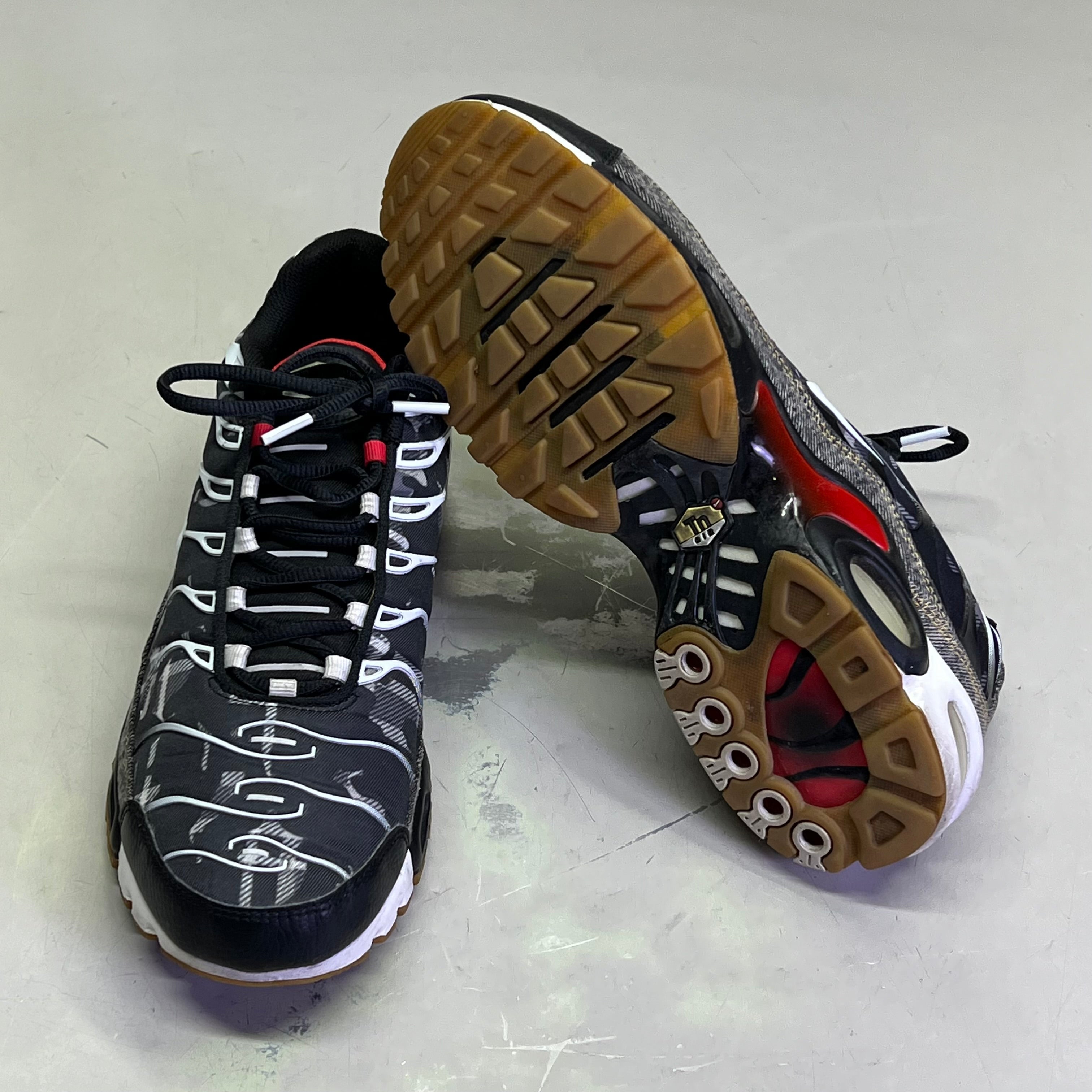 NIKE Air Max Plus SE Remix Pack Shoes Men's Sz 11 (Pre-Owned)