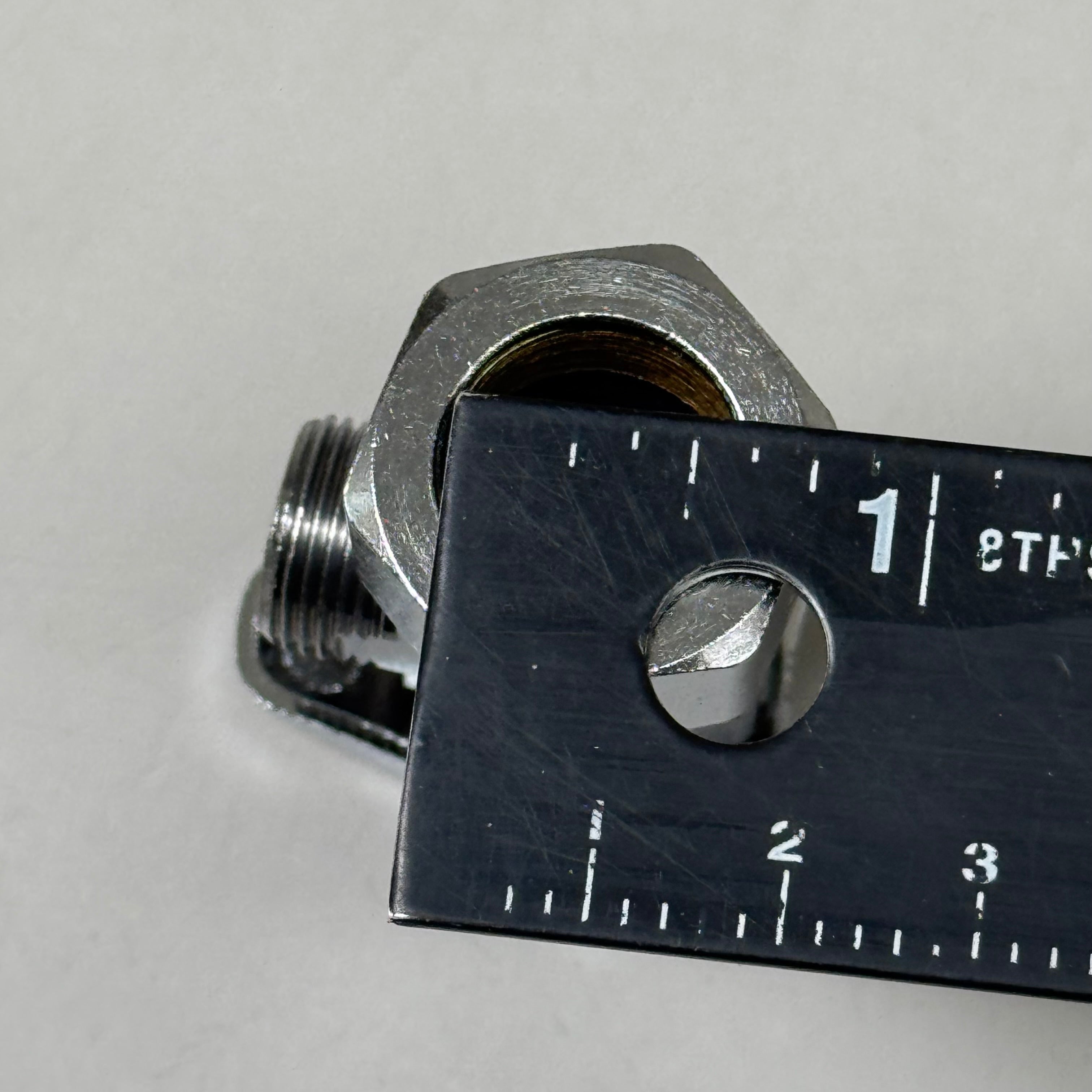 BRASS CRAFT (New) 1/2" Compr. Angle Stop Valve