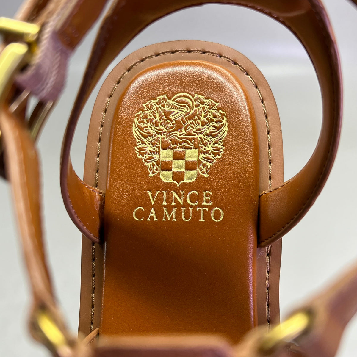 VINCE CAMUTO Leather Studded Gladiator Sandals Women's Sz 9.5M Caramelo VC-Claira
