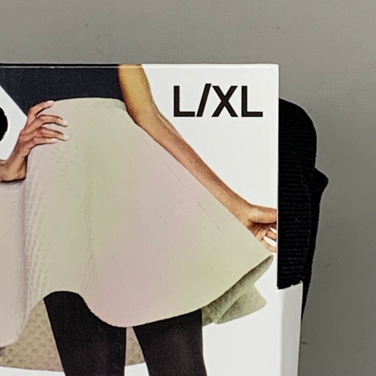 STYLE ESSENTIALS Tights Hanes Silky Opaque Size L XL Black Non Control Top