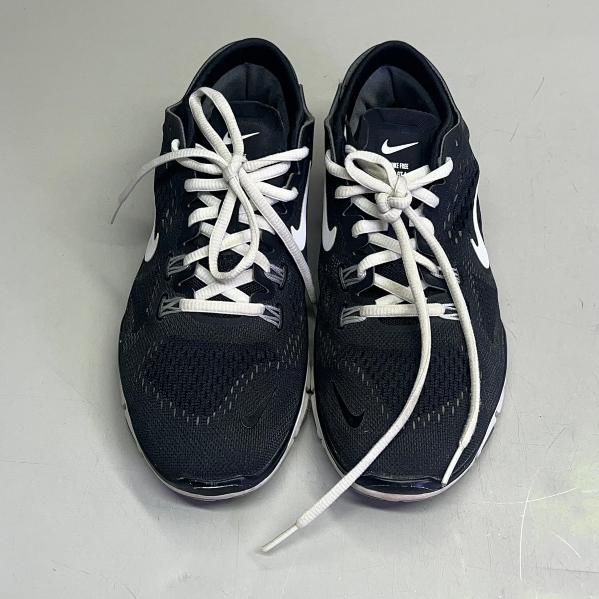 NIKE Free Tri Fit Cross Training Shoes Women's Sz 7 Black/White (Pre-Owned)