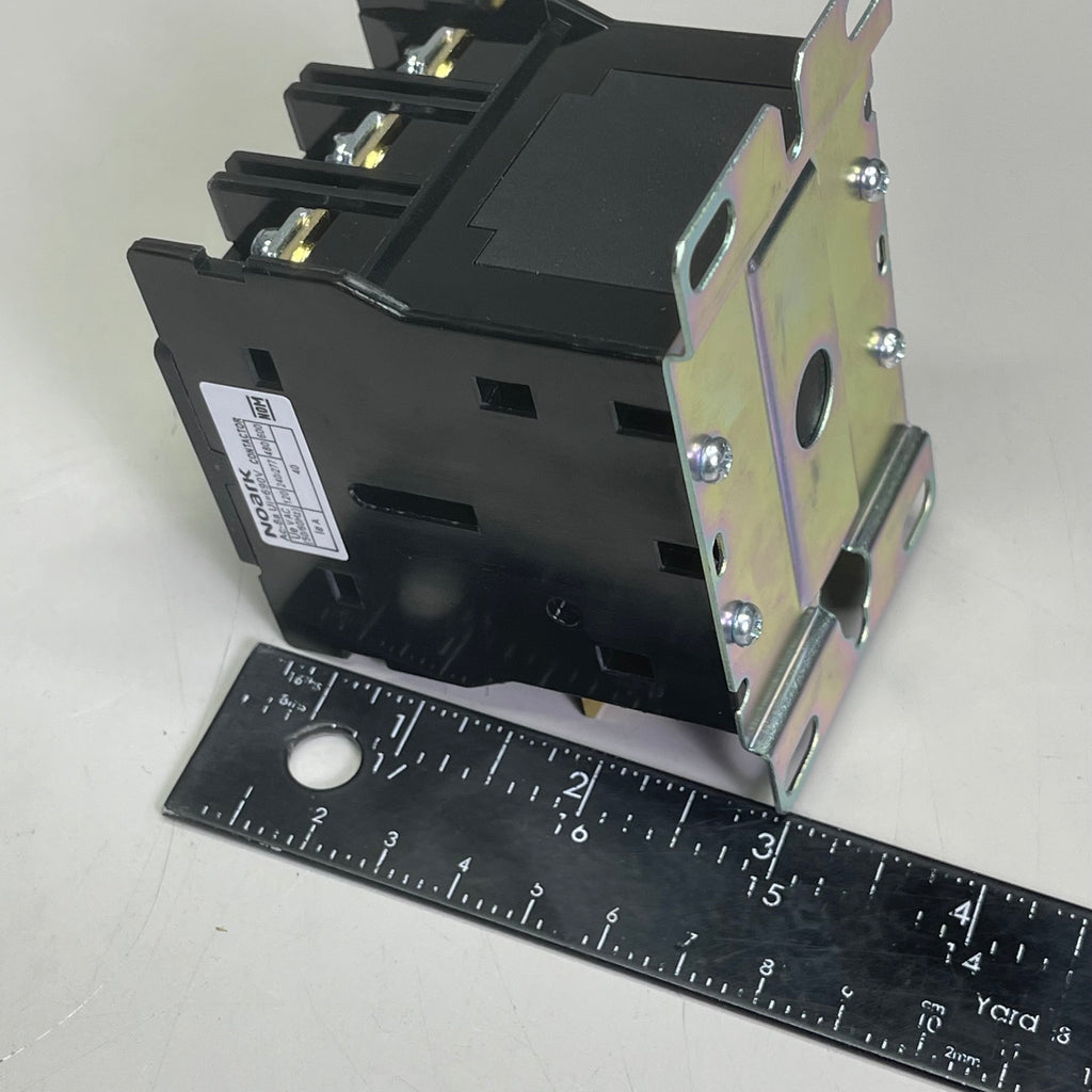 NOARK Definite Purpose Contactor  40A 208-240V 3-Pole Ex9CKT40A30XU7