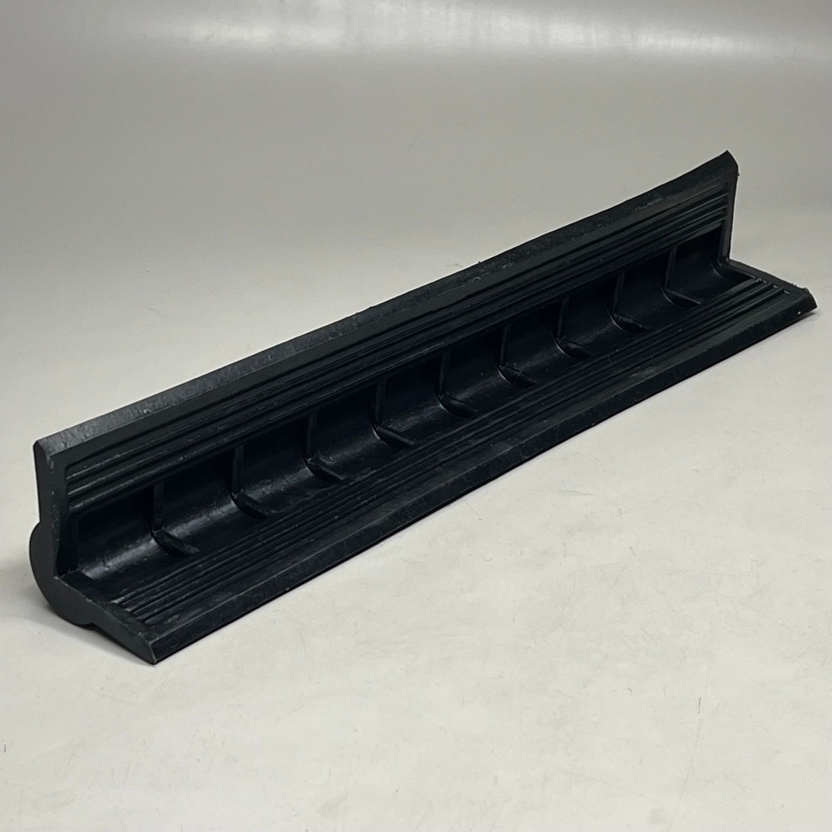 Rubber Corner Guard (10 Pcs) Sz 31" L x 6.5" W, Black & Yellow