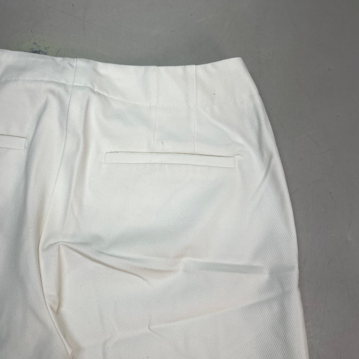 CHICOS Lightweight Straight Wide Leg Pants Women's Sz 0.5 White/Crème