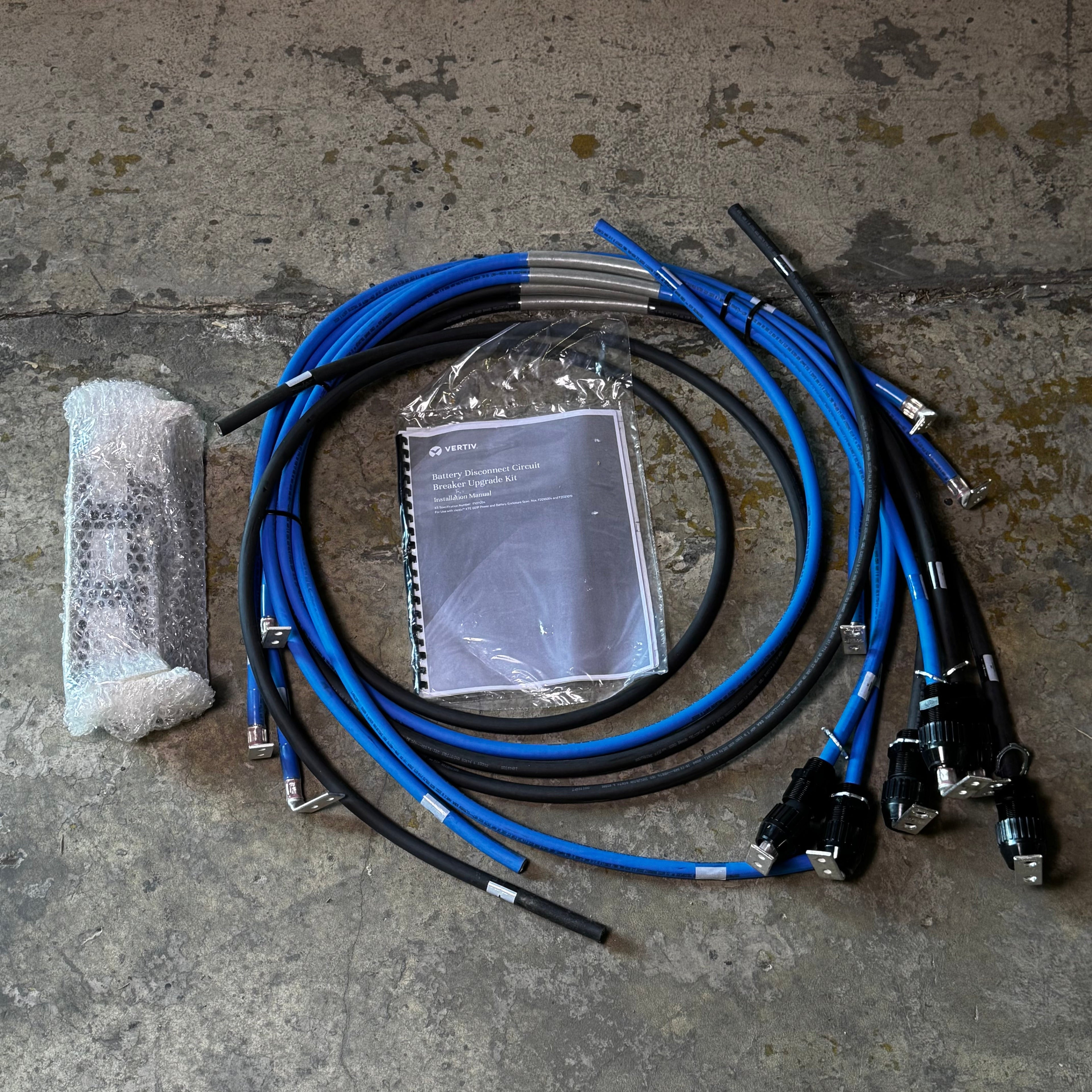 VERTIV 200 Abattdiskkit Field Retrofit Kit Black & Blue F1011294 (New Other, Distressed Box)