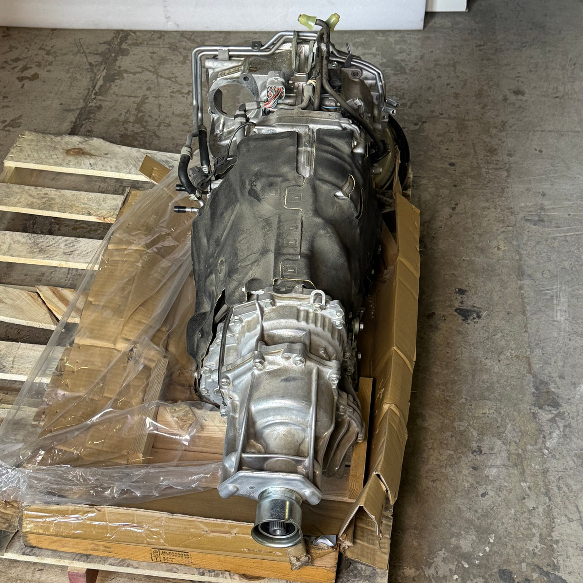 SUBARU Automatic Transmission 40" L x 21" H, Grey TR690S61DA (AS-IS, Used)