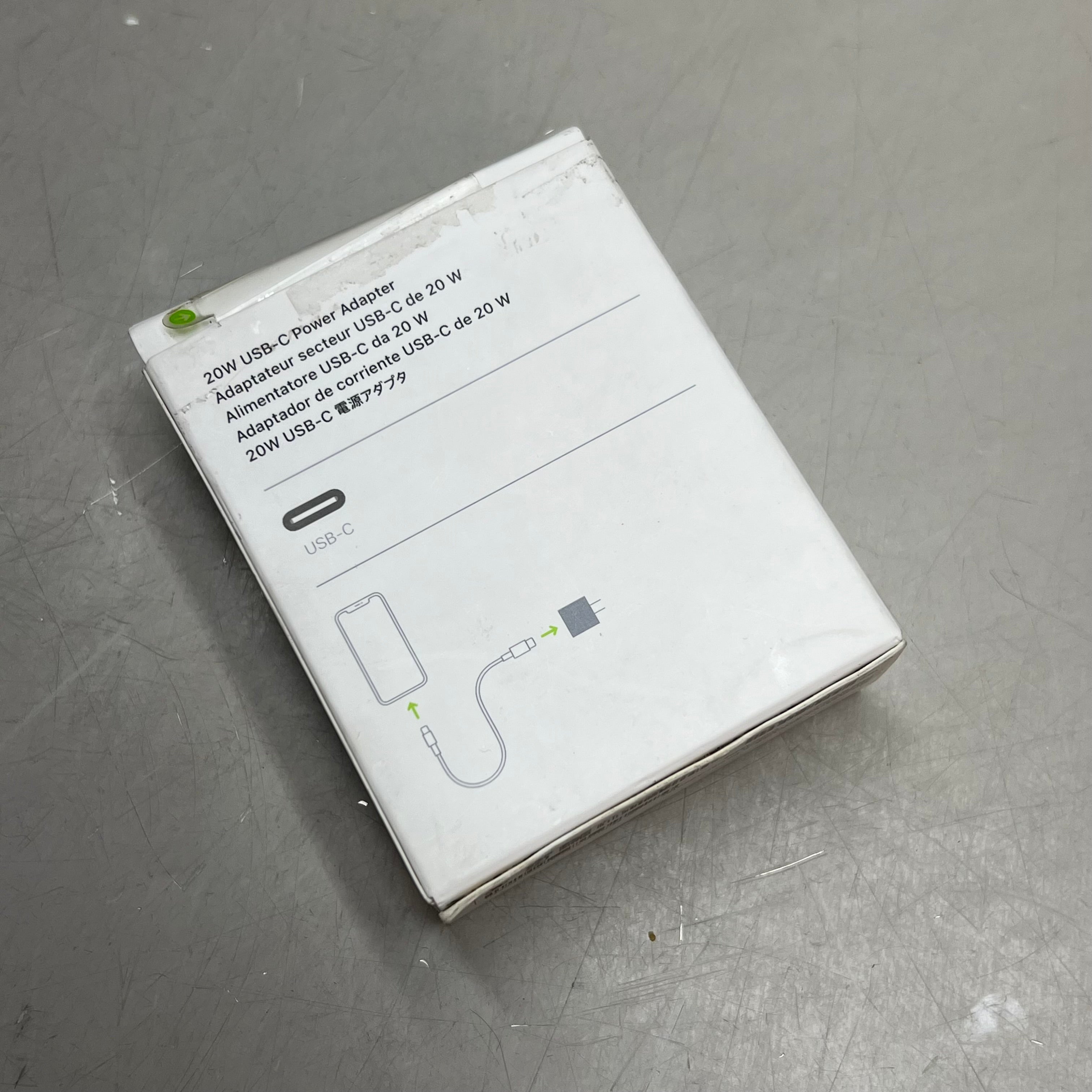 APPLE Fast Charging USB-C Power Adaptor 20 Watt White MHJA3AM/A (Return)