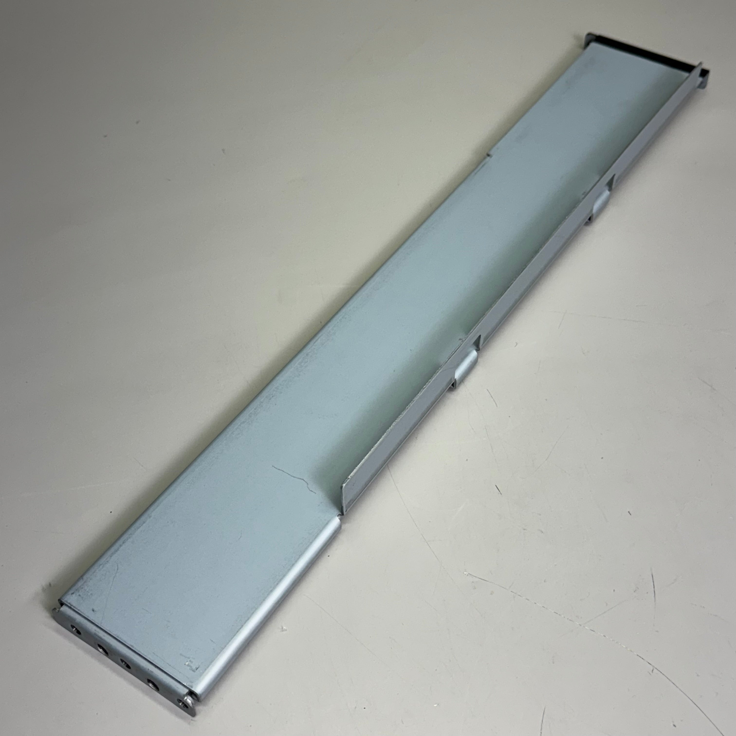 TRIPP-LITE UPS Battery Pack Sz 26” L x 17.5” W x 5” H (Used, Minor Damage)