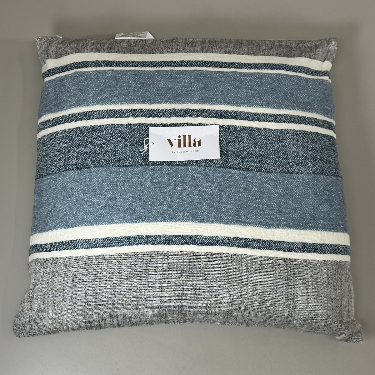 VILLA 22"x22" RN ST Lima Decorative Throw Pillow in Blue/Grey