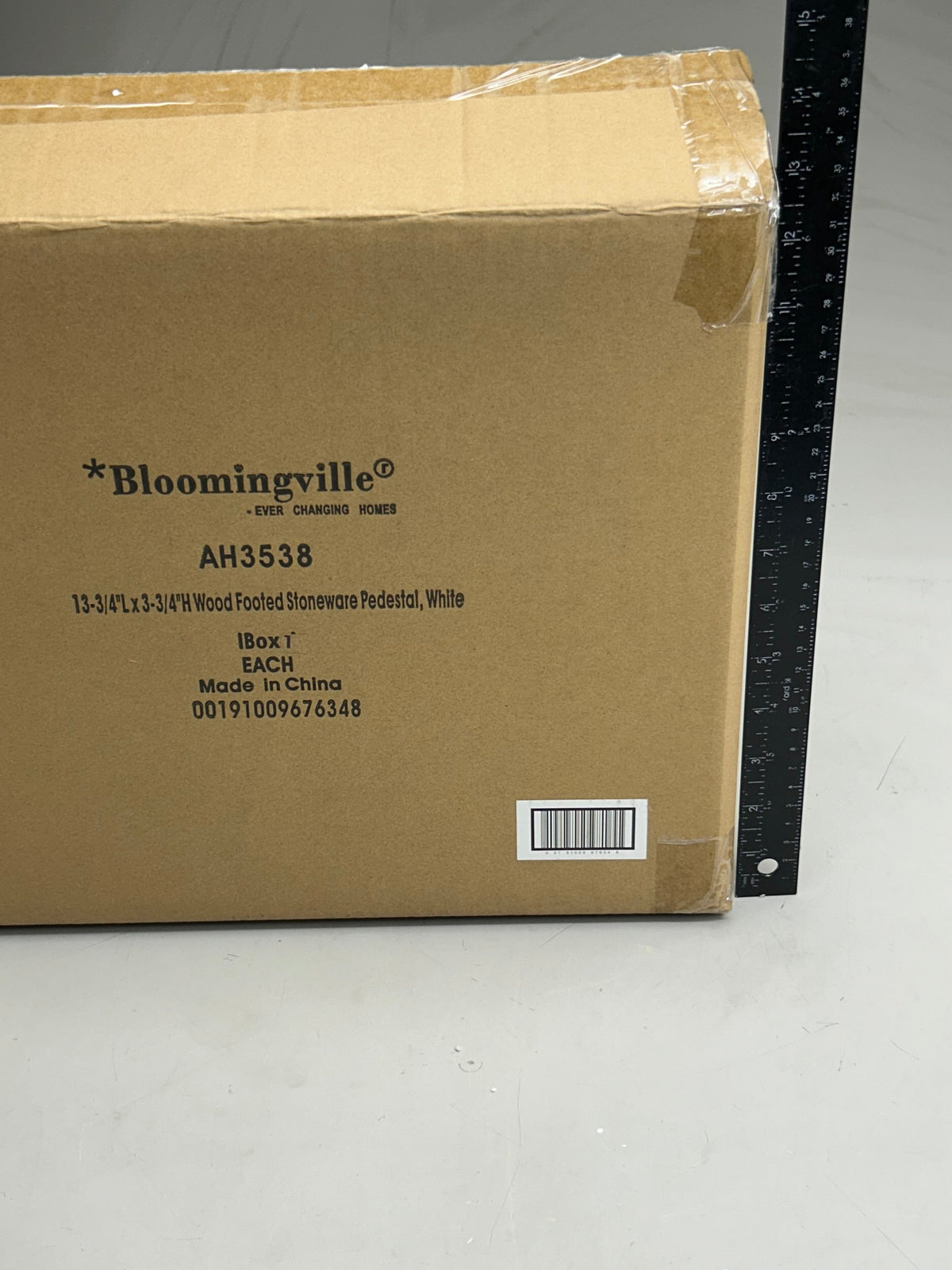 BLOOMINGVILLE Stoneware Pedestal W/ Acacia Base  14" Length White AH3538