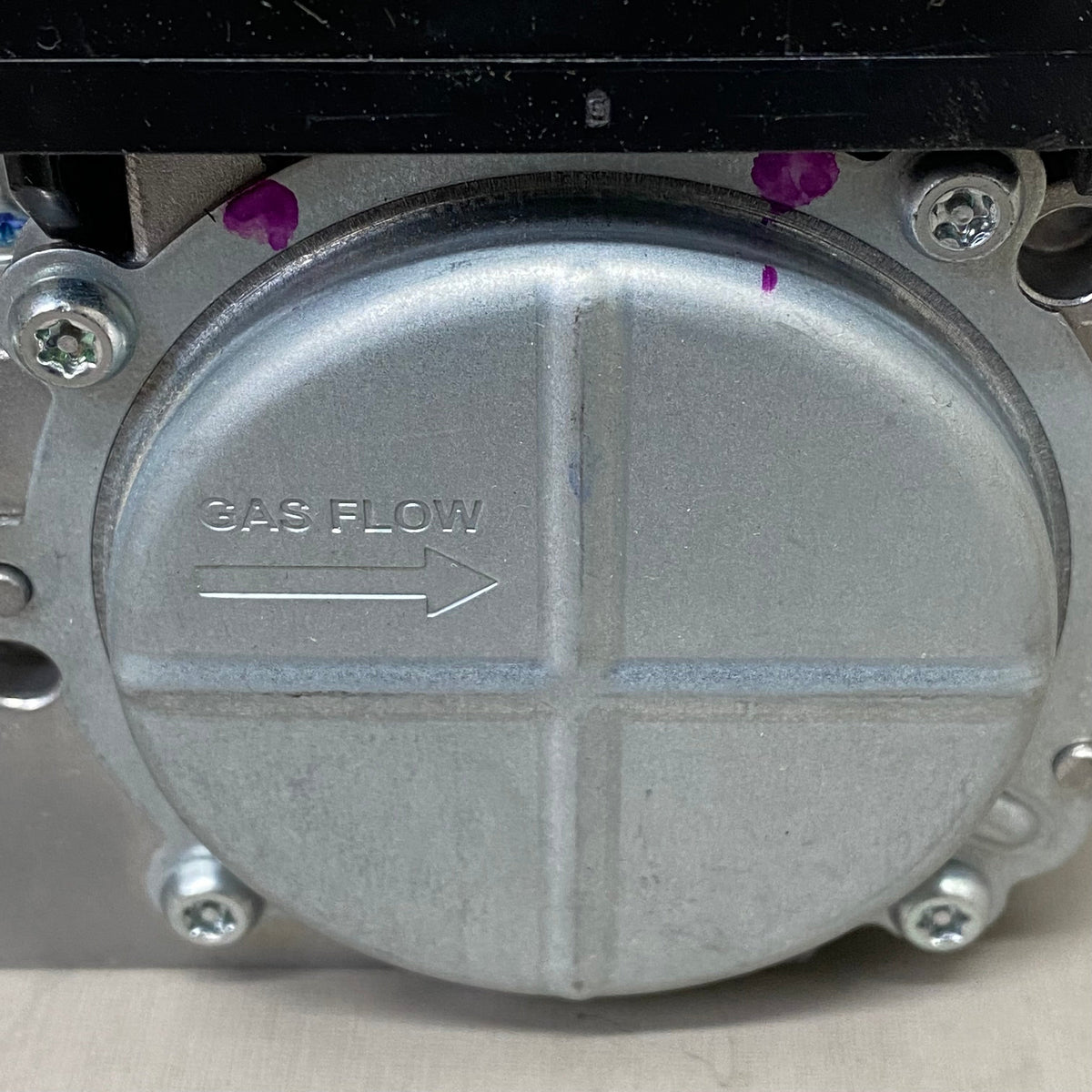 WHITE RODGERS Slow Open Barb Plastic Gas Valve 6"x5"x3" Silver 36J55-214