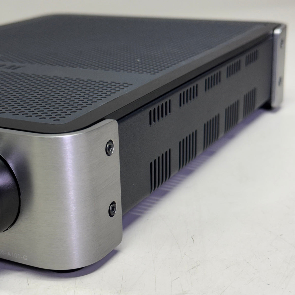 ELAC Discovery Integrated Amplifier DS-A101