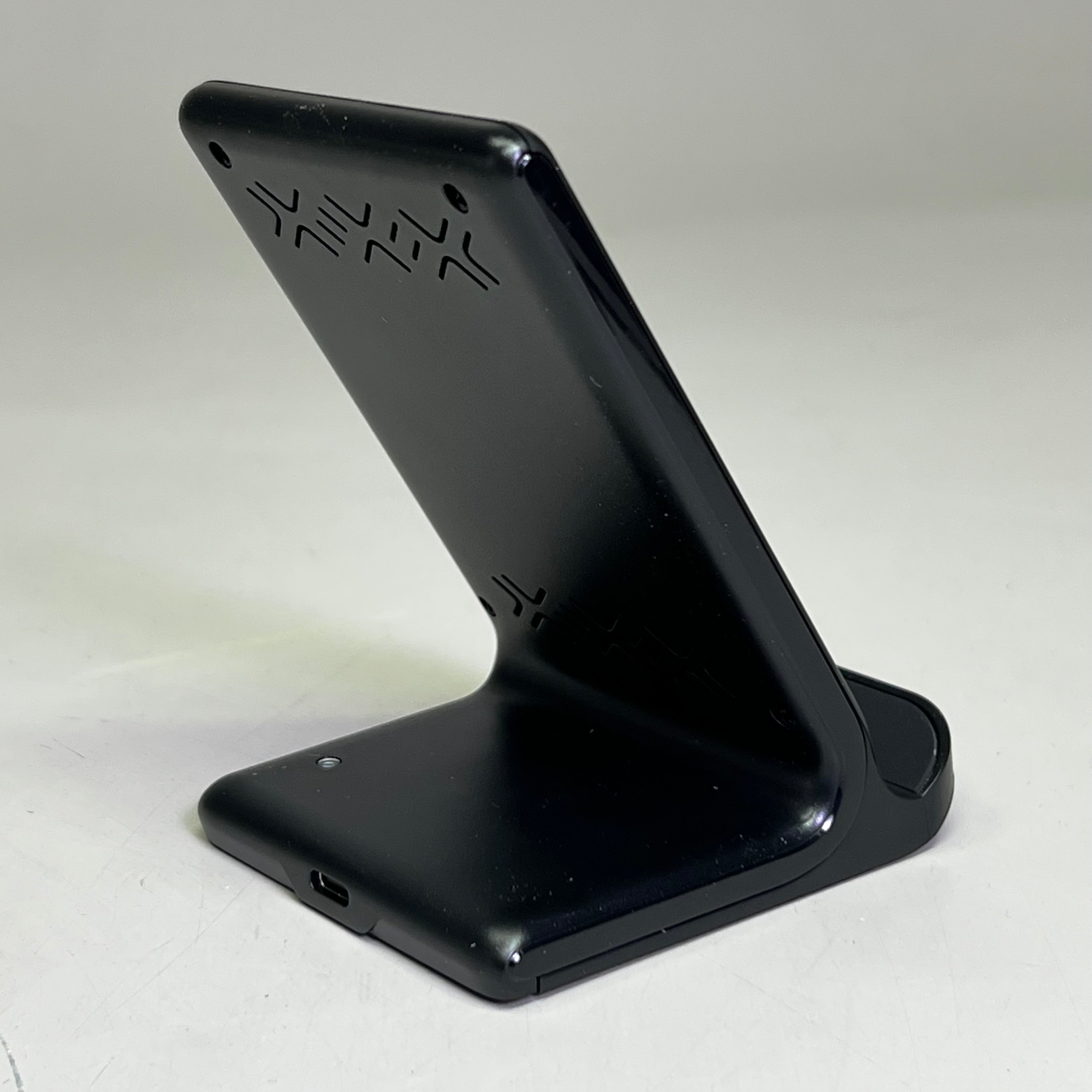 INIU Wireless Charger Stand 4.5" H x 3" W, Black WI-211
