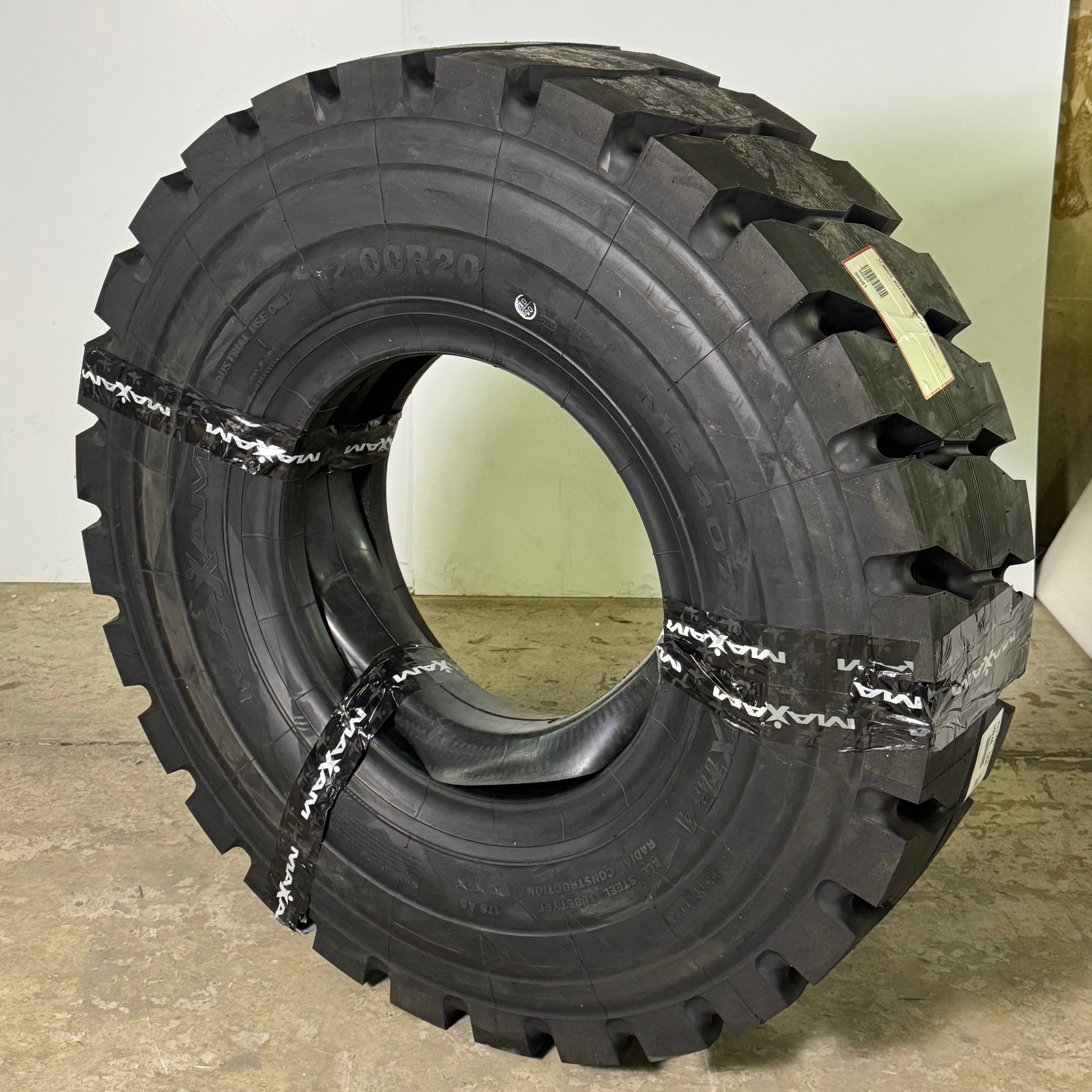MAXAM MS407 Industrial Tire 12.00R20 DOT 5223 Black 176A5