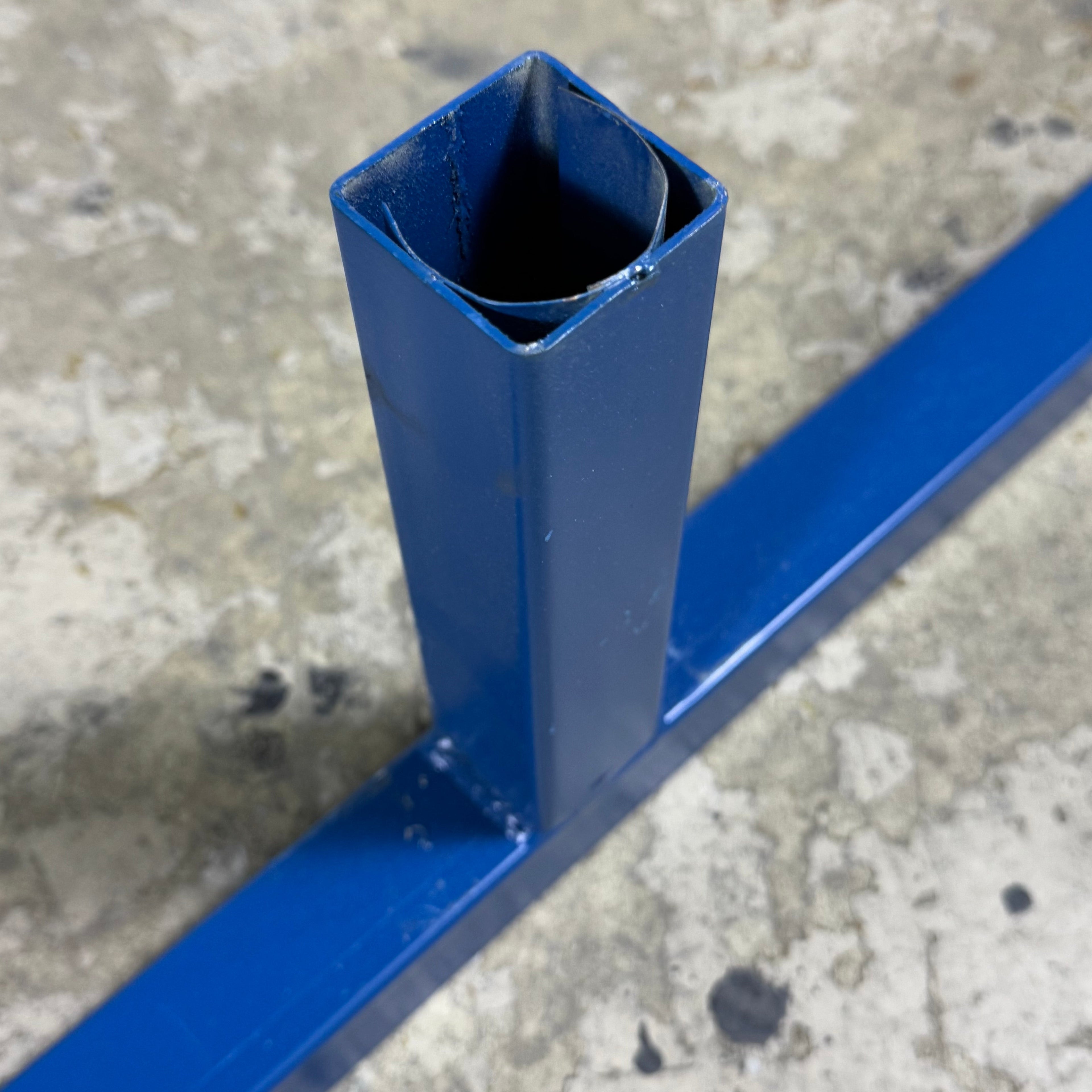 XL Indoor 3D Target Stand Sz 61.5" H x 66.5" L x 23.5" W, Blue/Grey