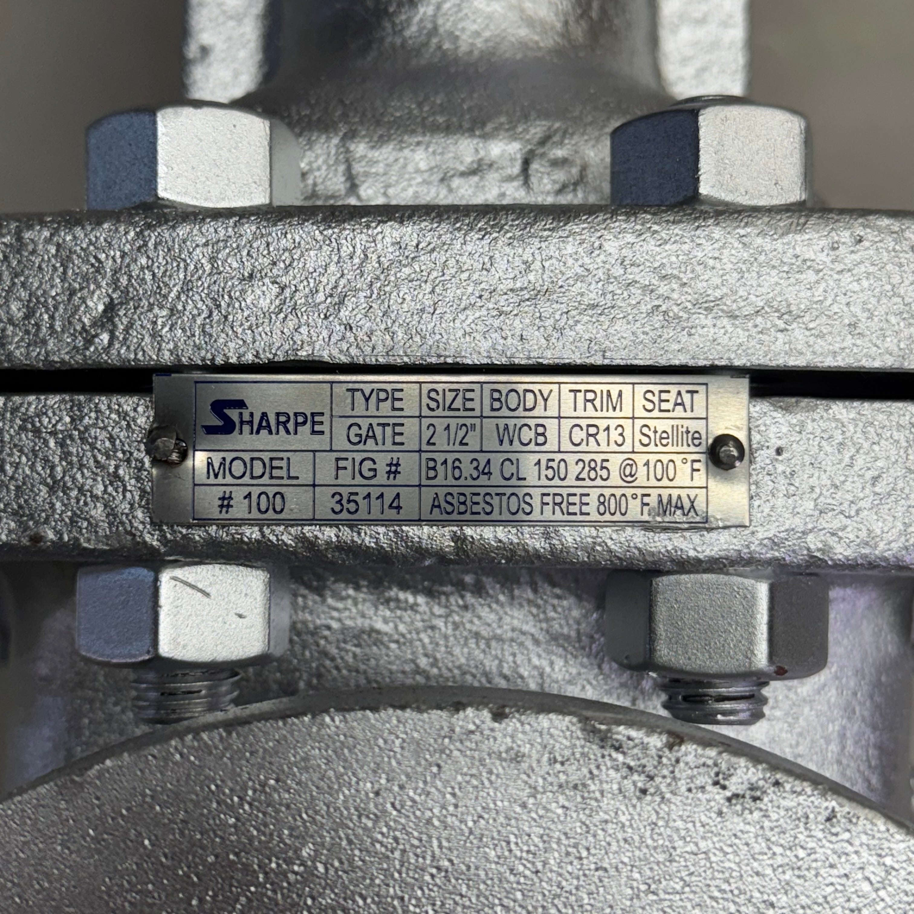 GRAINGER 2-1/2 Gate Valves #150, Grey 4371004410 (Distressed Box)