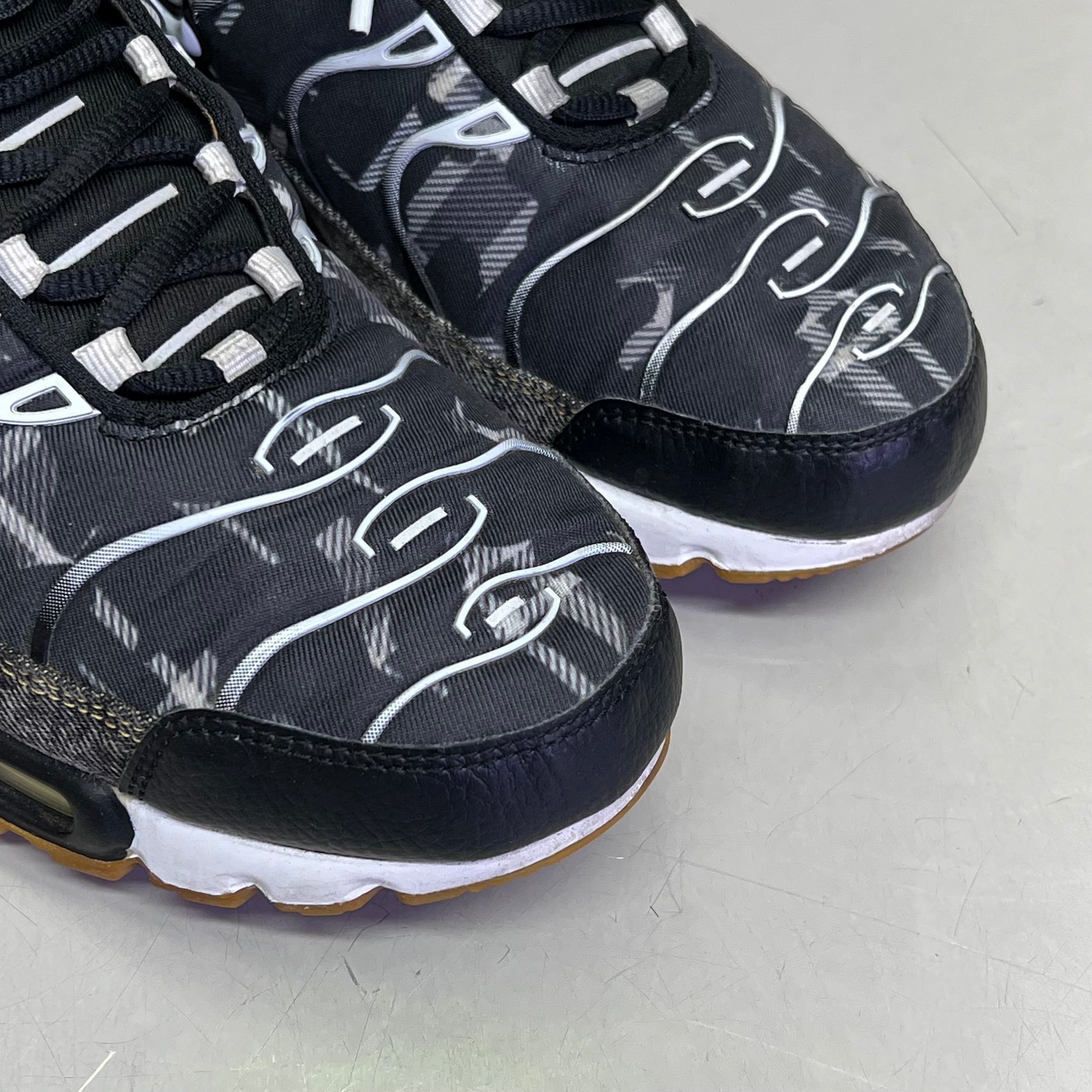 NIKE Air Max Plus SE Remix Pack Shoes Men's Sz 11 (Pre-Owned)