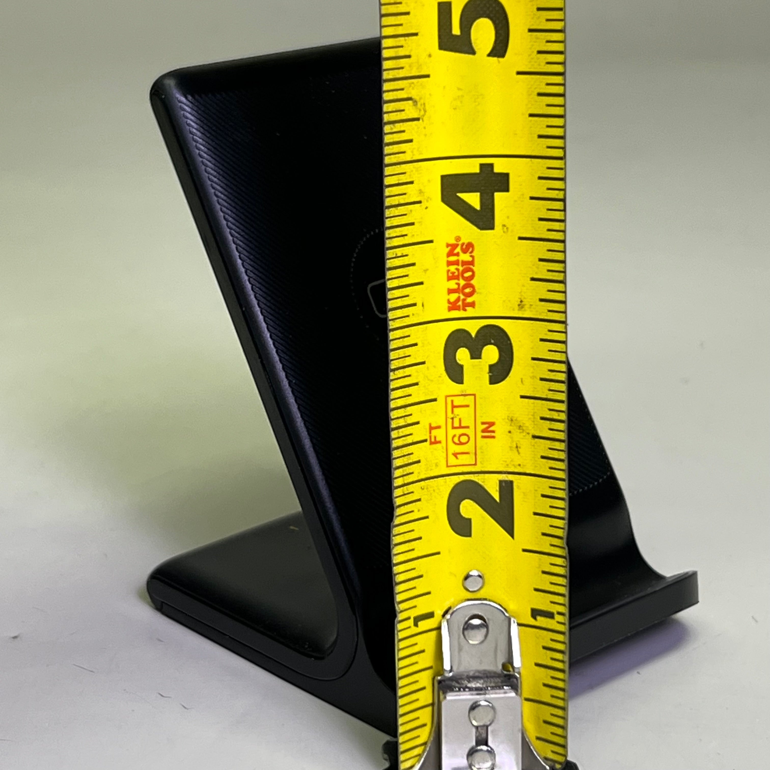 INIU Wireless Charger Stand 4.5" H x 3" W, Black WI-211