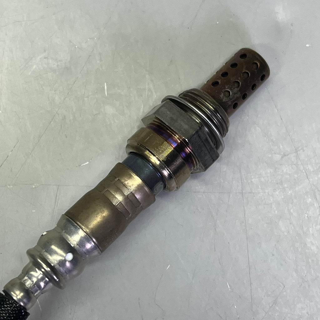 BOSCH Exact Fit Oxygen Sensor for Chevrolet & Pontiac Models 15561